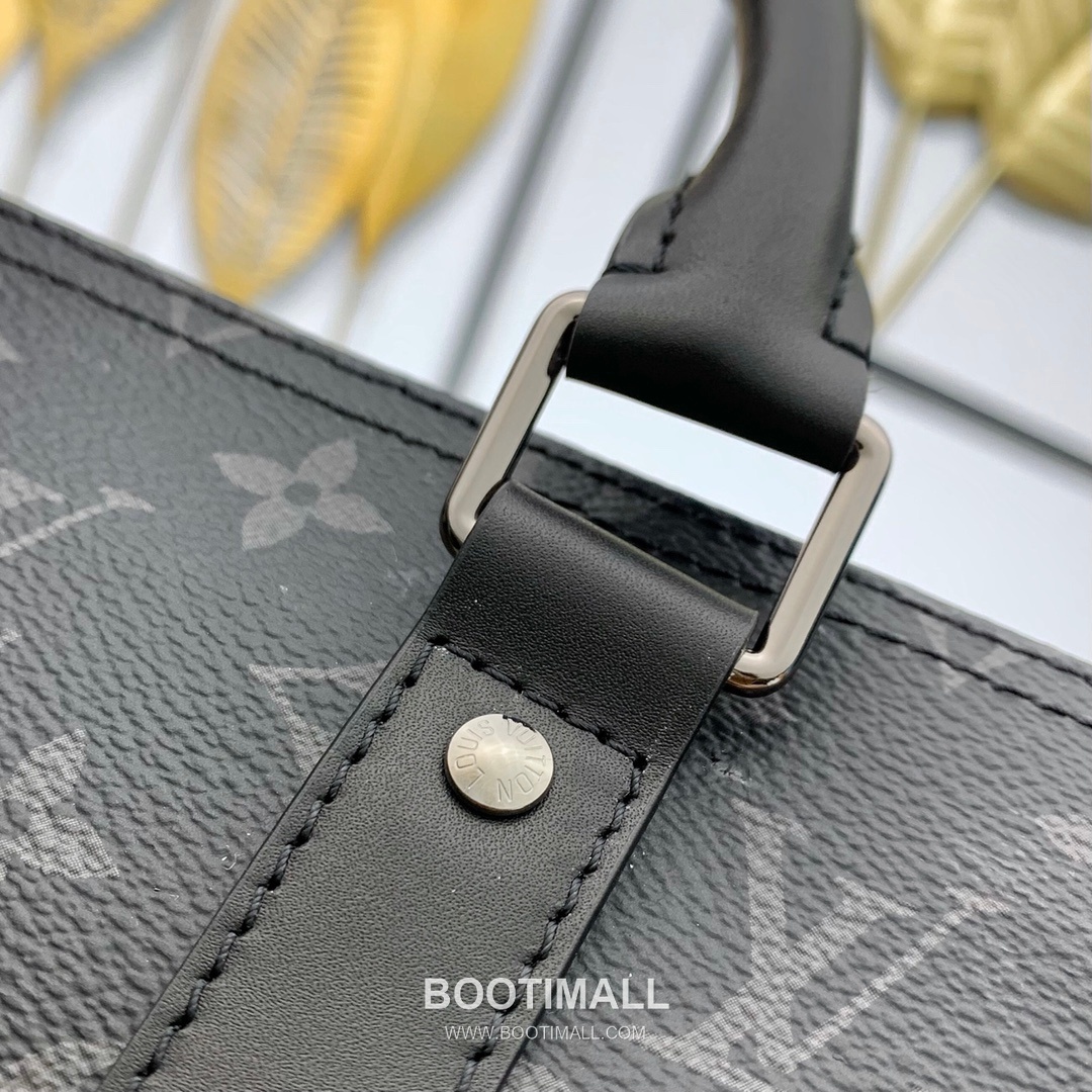 루이비통 키폴 반둘리에 35 모노그램 이클립스 코팅 캔버스 레더 트리밍 블랙 더플백 Louis Vuitton Keepall Bandouliere 35 Monogram Eclipse Coated Canvas Leather Trim Black Duffle Bag M46655 34cm 6