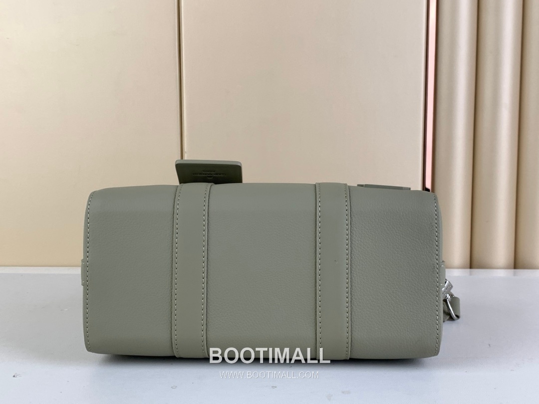 루이비통 시티 키폴 모노그램 에어로그램 카프스킨 레더 LV 로고 그레이 더플백 Louis Vuitton City Keepall Aerogram Calfskin Leather LV Logo Grey Duffle Bag M22486 27cm 4