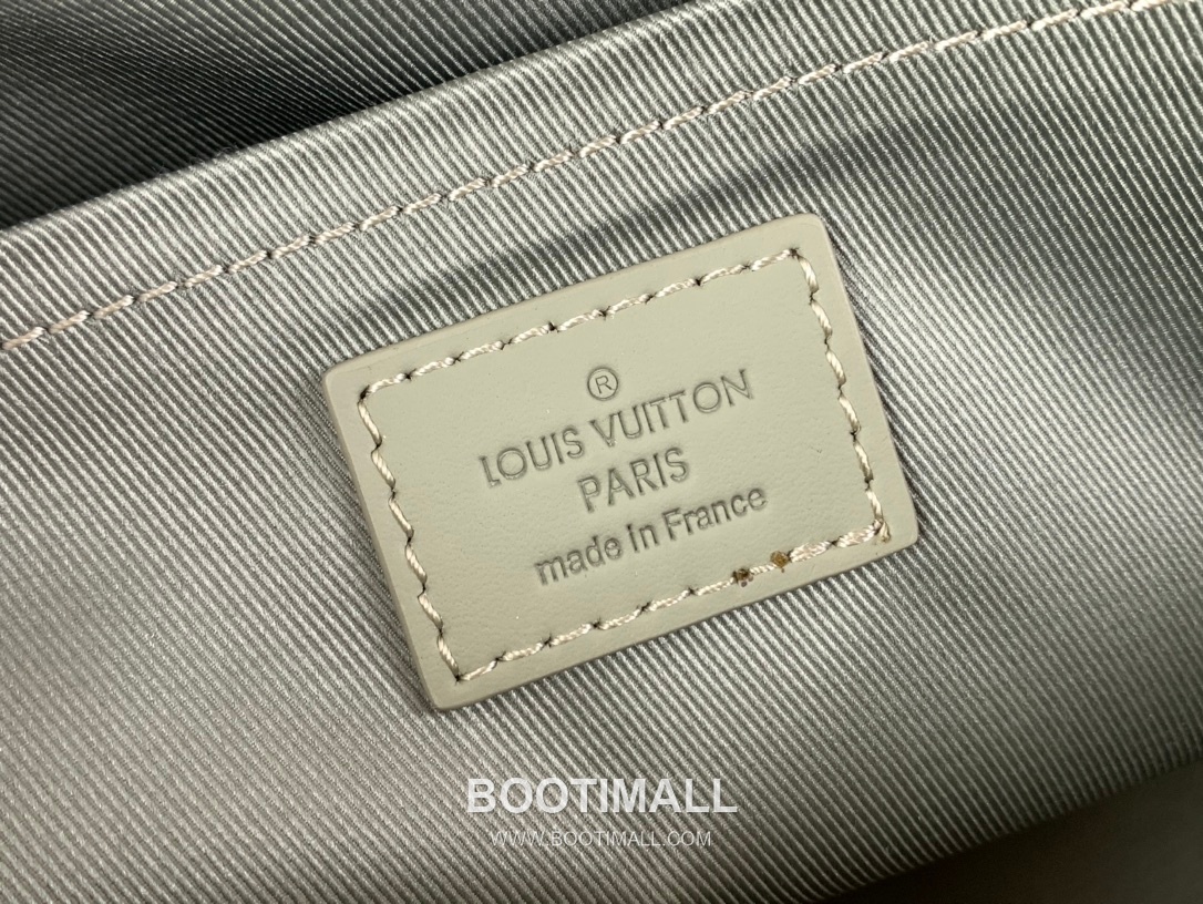 루이비통 시티 키폴 모노그램 에어로그램 카프스킨 레더 LV 로고 그레이 더플백 Louis Vuitton City Keepall Aerogram Calfskin Leather LV Logo Grey Duffle Bag M22486 27cm 9