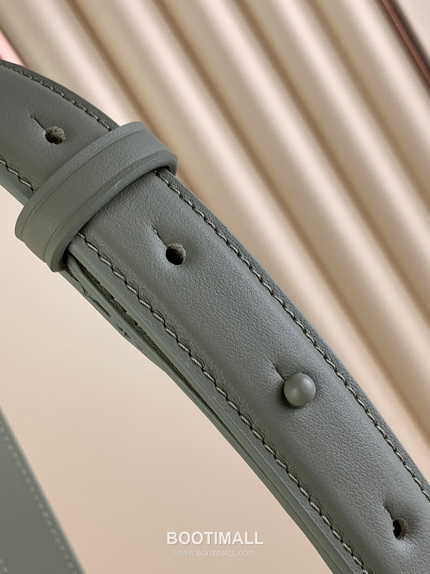 루이비통 에어로그램 토트 브리프케이스 카프스킨 레더 LV 로고 그레이그린 토트백 Louis Vuitton Aerogram Tote Briefcase Calfskin Leather LV Logo Grey Green Tote Bag M22506 38cm 5