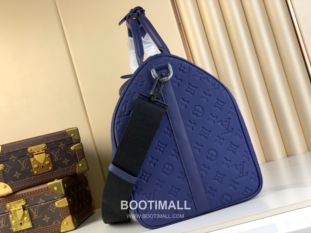 루이비통 키폴 반둘리에 50 타우릴론 엠보싱 모노그램 레더 네이비 더플백 Louis Vuitton Keepall Bandouliere 50 Taurillon Embossed Monogram Leather Navy Duffle Bag M11495 50cm 2