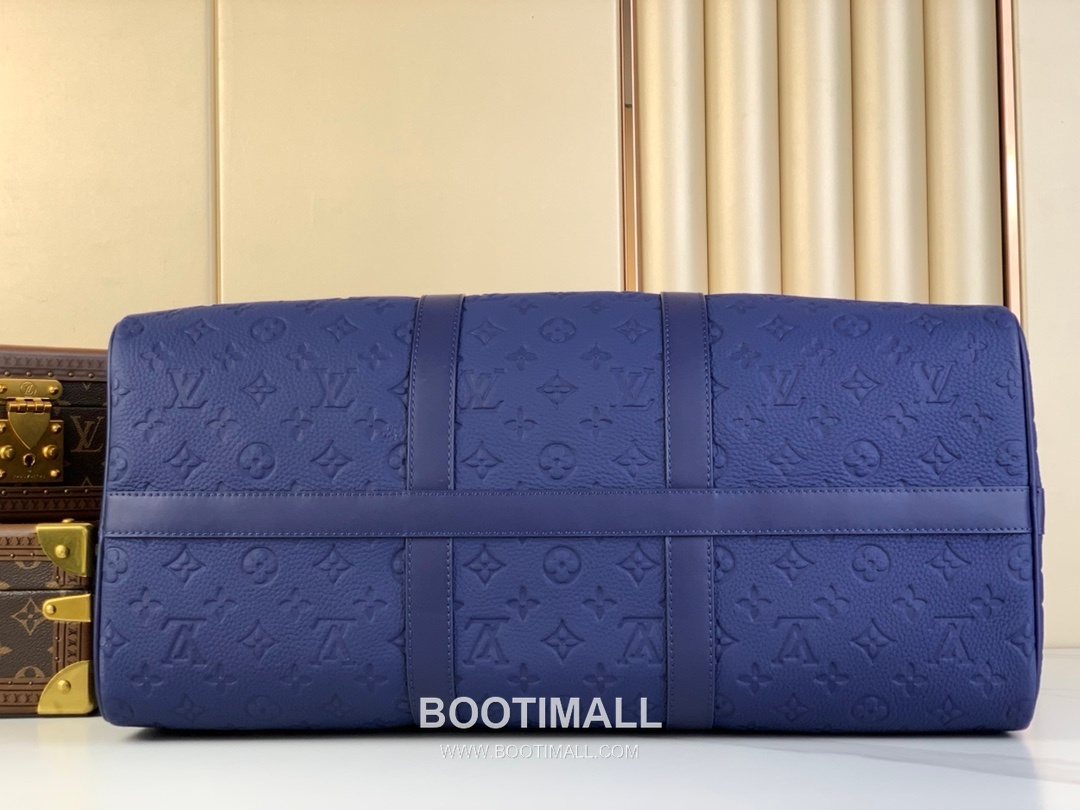 루이비통 키폴 반둘리에 50 타우릴론 엠보싱 모노그램 레더 네이비 더플백 Louis Vuitton Keepall Bandouliere 50 Taurillon Embossed Monogram Leather Navy Duffle Bag M11495 50cm 4