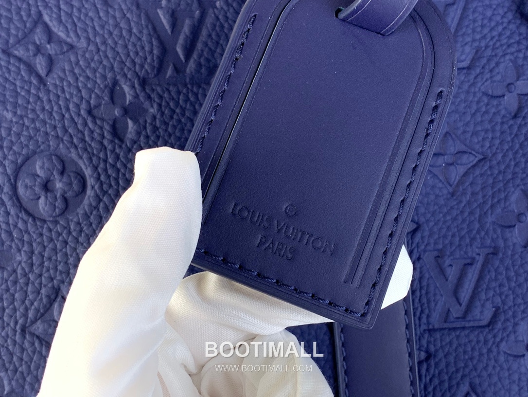 루이비통 키폴 반둘리에 50 타우릴론 엠보싱 모노그램 레더 네이비 더플백 Louis Vuitton Keepall Bandouliere 50 Taurillon Embossed Monogram Leather Navy Duffle Bag M11495 50cm 5