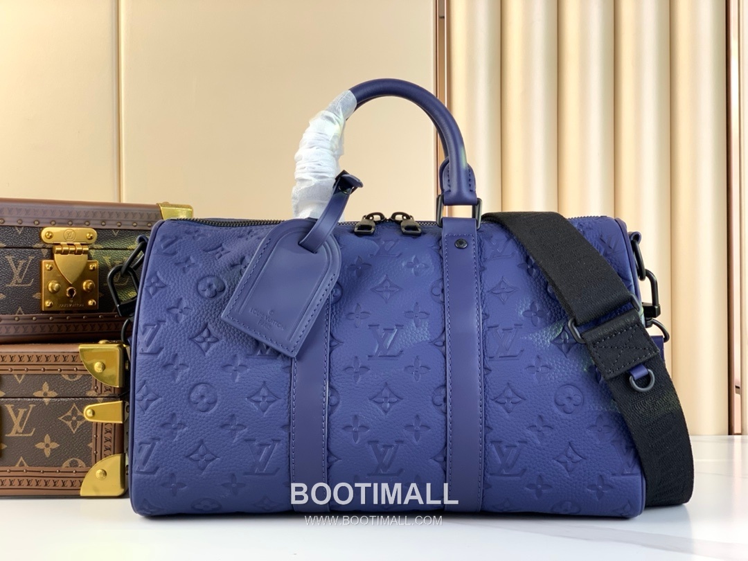 루이비통 키폴 35 모노그램 섀도우 엠보싱 카프스킨 레더 인디고 더플백 Louis Vuitton Keepall 35 Monogram Shadow Embossed Calfskin Leather Indigo Duffle Bag M22765 35cm 1