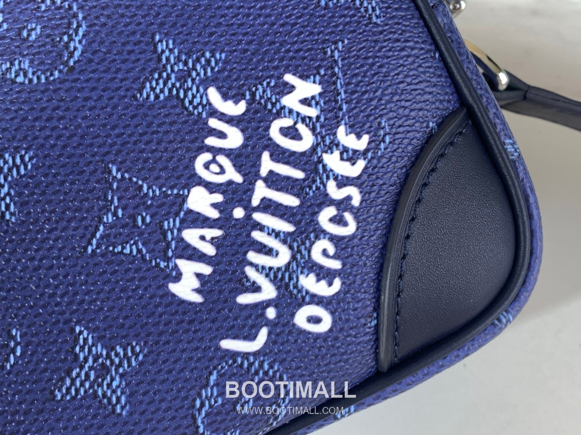 루이비통 닐 크로스백 모노그램 헤리티지 캔버스 레더 트리밍 블루 숄더백 Louis Vuitton Nil Crossbody Bag Monogram Heritage Canvas Leather Trim Blue Shoulder Bag M26823 25cm 6