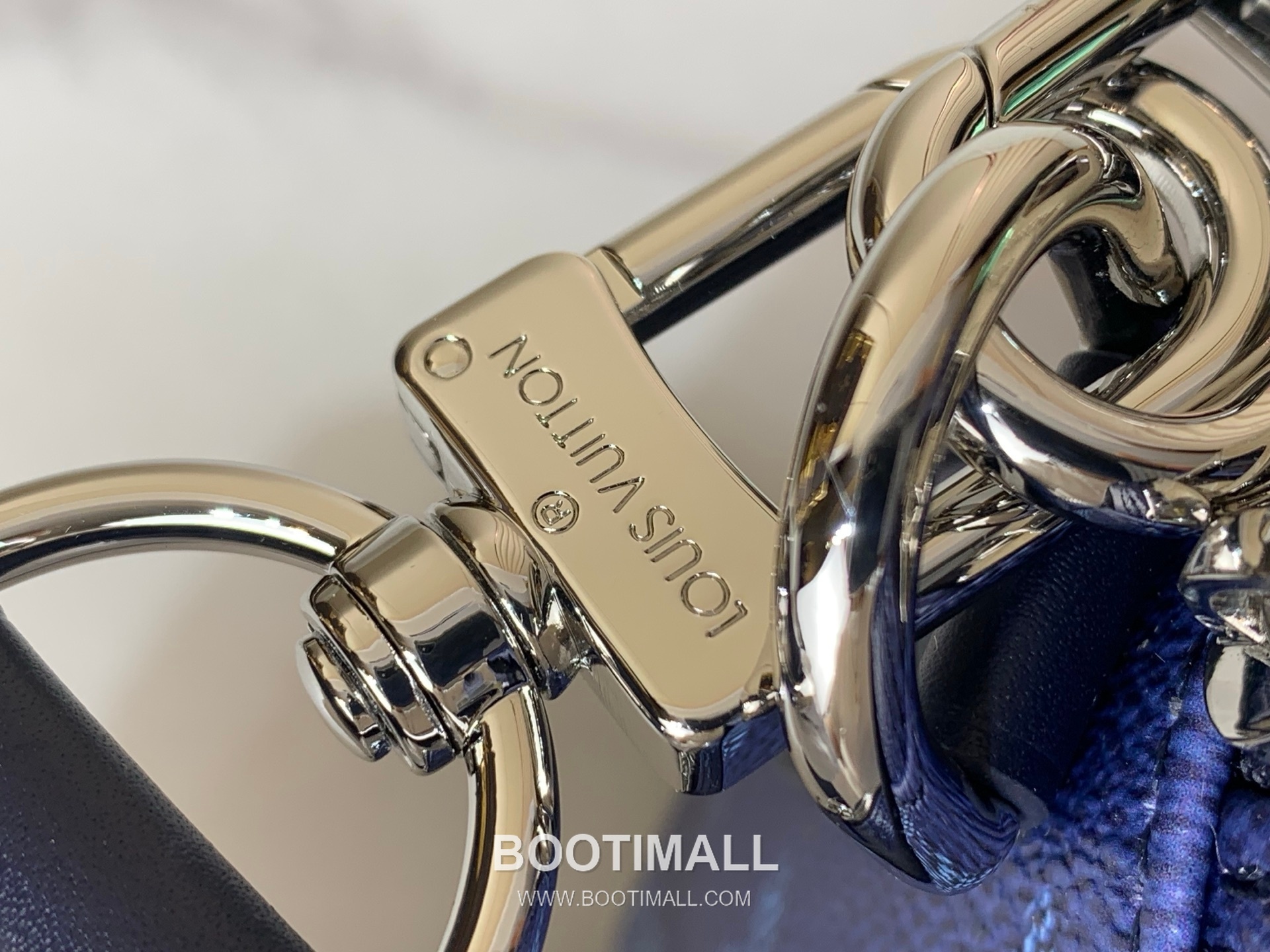 루이비통 닐 크로스백 모노그램 헤리티지 캔버스 레더 트리밍 블루 숄더백 Louis Vuitton Nil Crossbody Bag Monogram Heritage Canvas Leather Trim Blue Shoulder Bag M26823 25cm 7