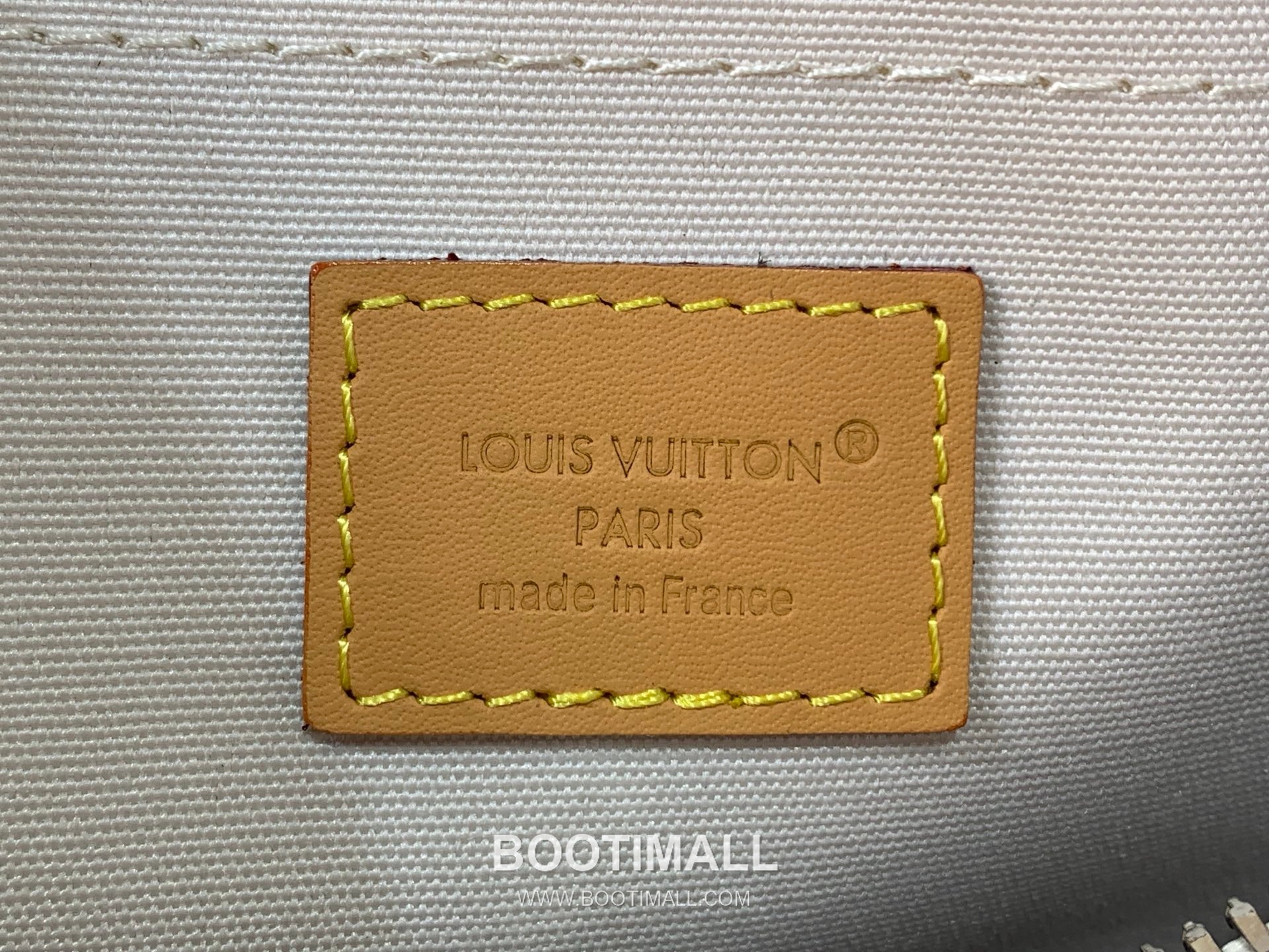 루이비통 키폴 반둘리에 25 모노그램 헤리티지 코팅 캔버스 레더 트리밍 화이트 더플백 Louis Vuitton Keepall Bandouliere 25 Monogram Heritage Coated Canvas Leather Trim White Duffle Bag M27161 25cm 8