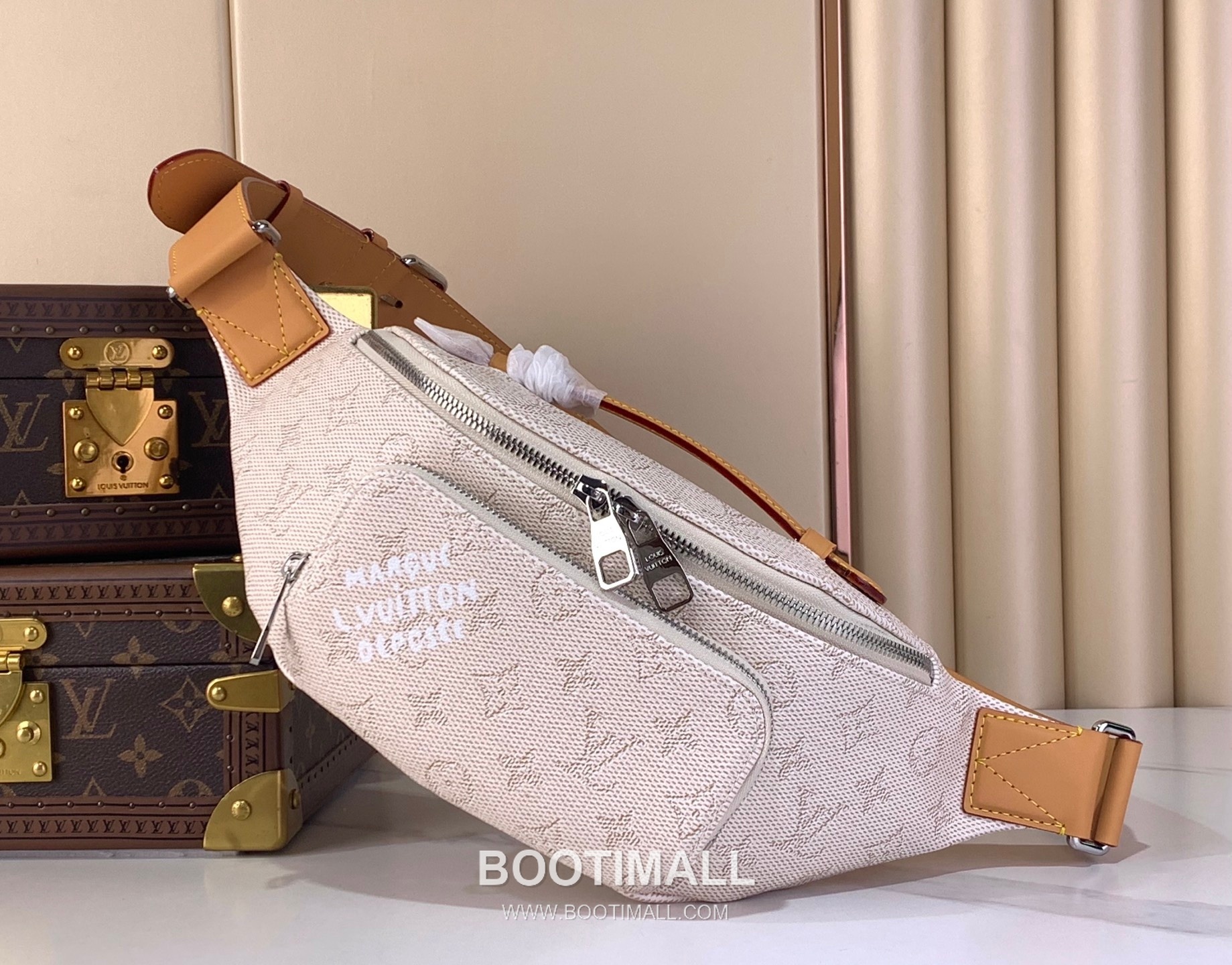 루이비통 러시 범백 모노그램 섀도우 카프스킨 레더 블루 힙색 Louis Vuitton Rush Bumbag Monogram Shadow Calfskin Leather Blue Belt Bag M27152 30cm 1