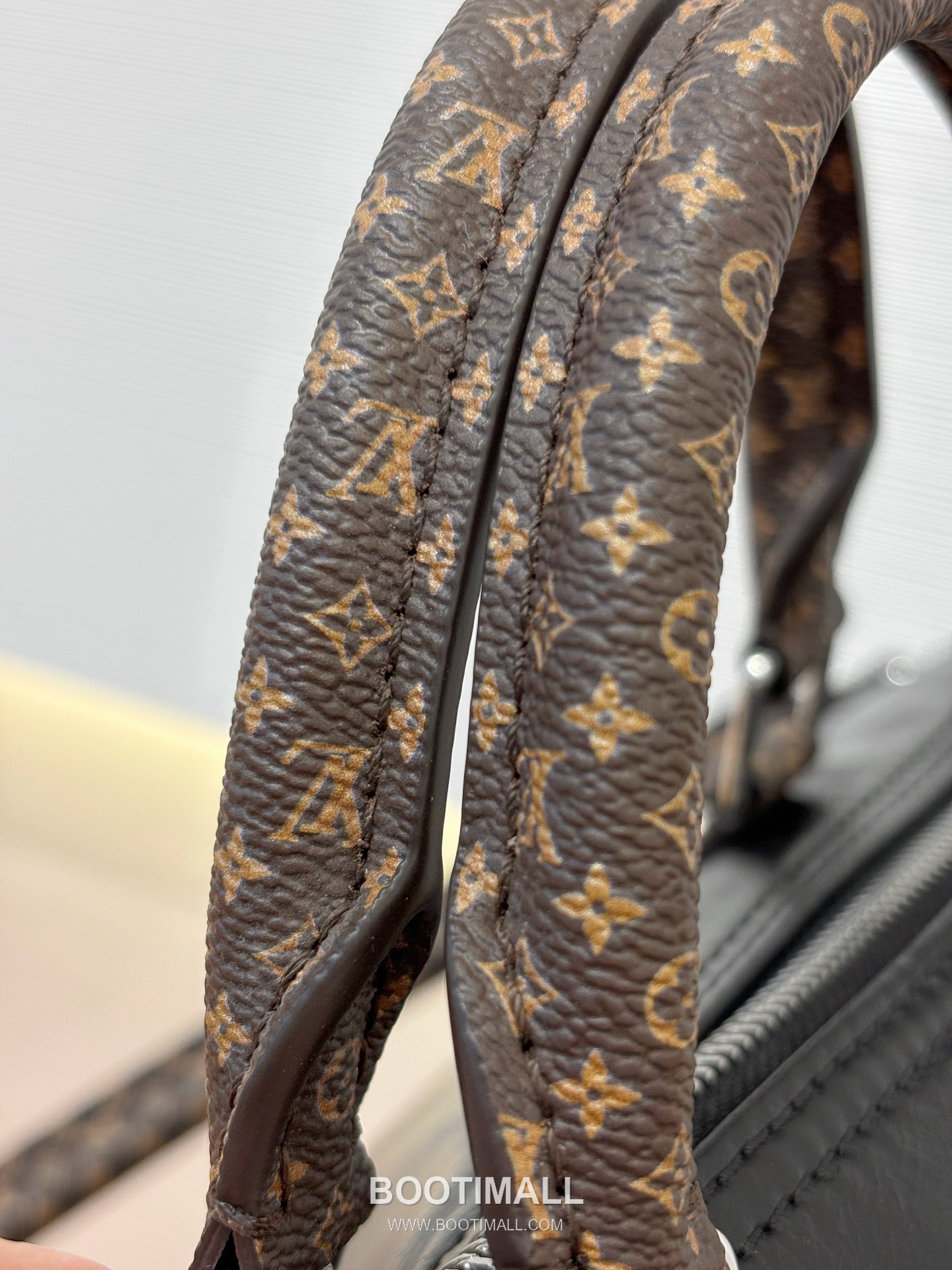 루이비통 수입원단 메탈디테일 소프트 블랙 보스턴 토트백 Louis Vuitton Imported Fabric Metal Detail Soft Black Boston Tote Bag M29419 30cm 16