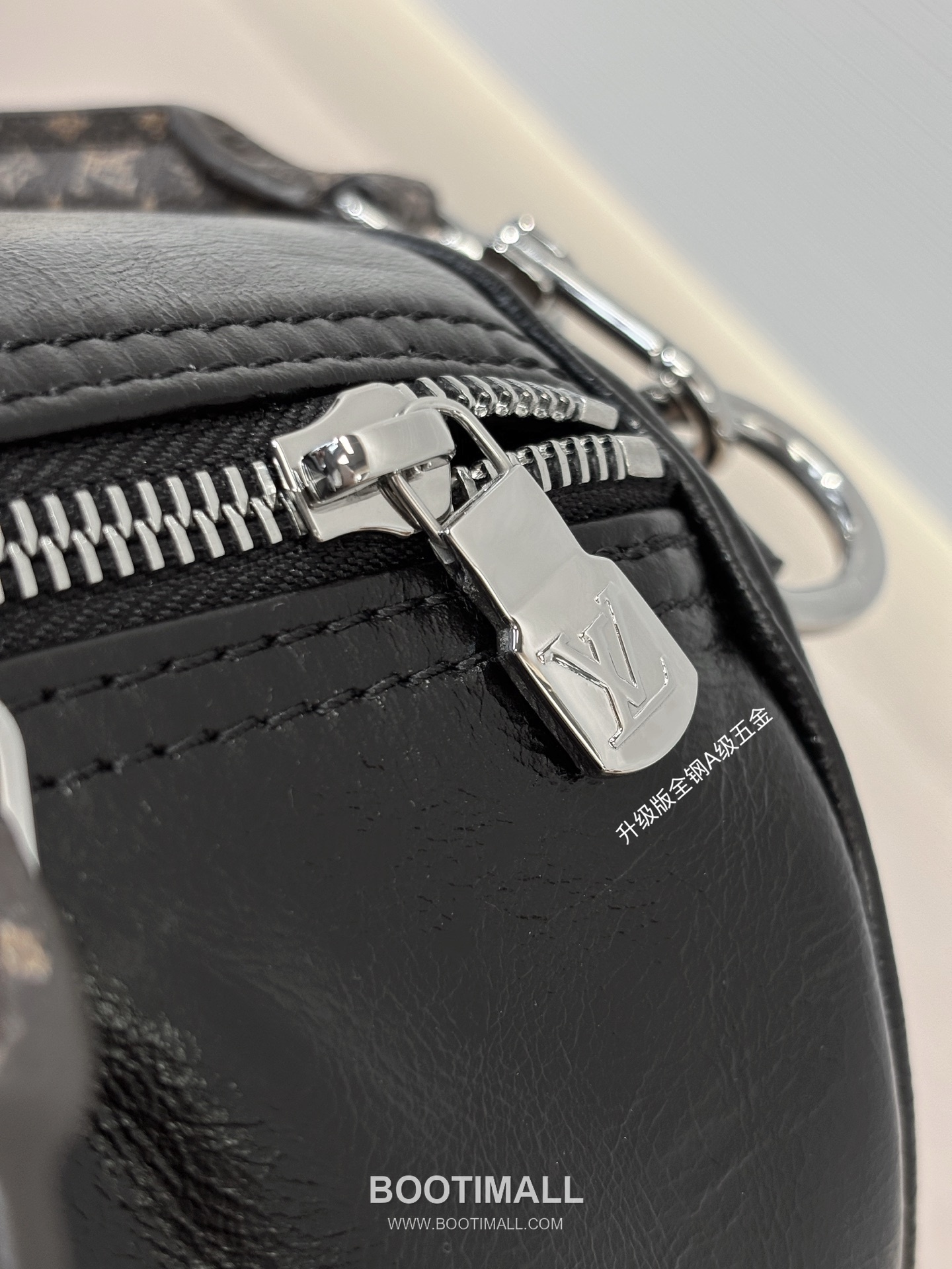 루이비통 수입원단 메탈디테일 소프트 블랙 보스턴 토트백 Louis Vuitton Imported Fabric Metal Detail Soft Black Boston Tote Bag M29419 30cm 20