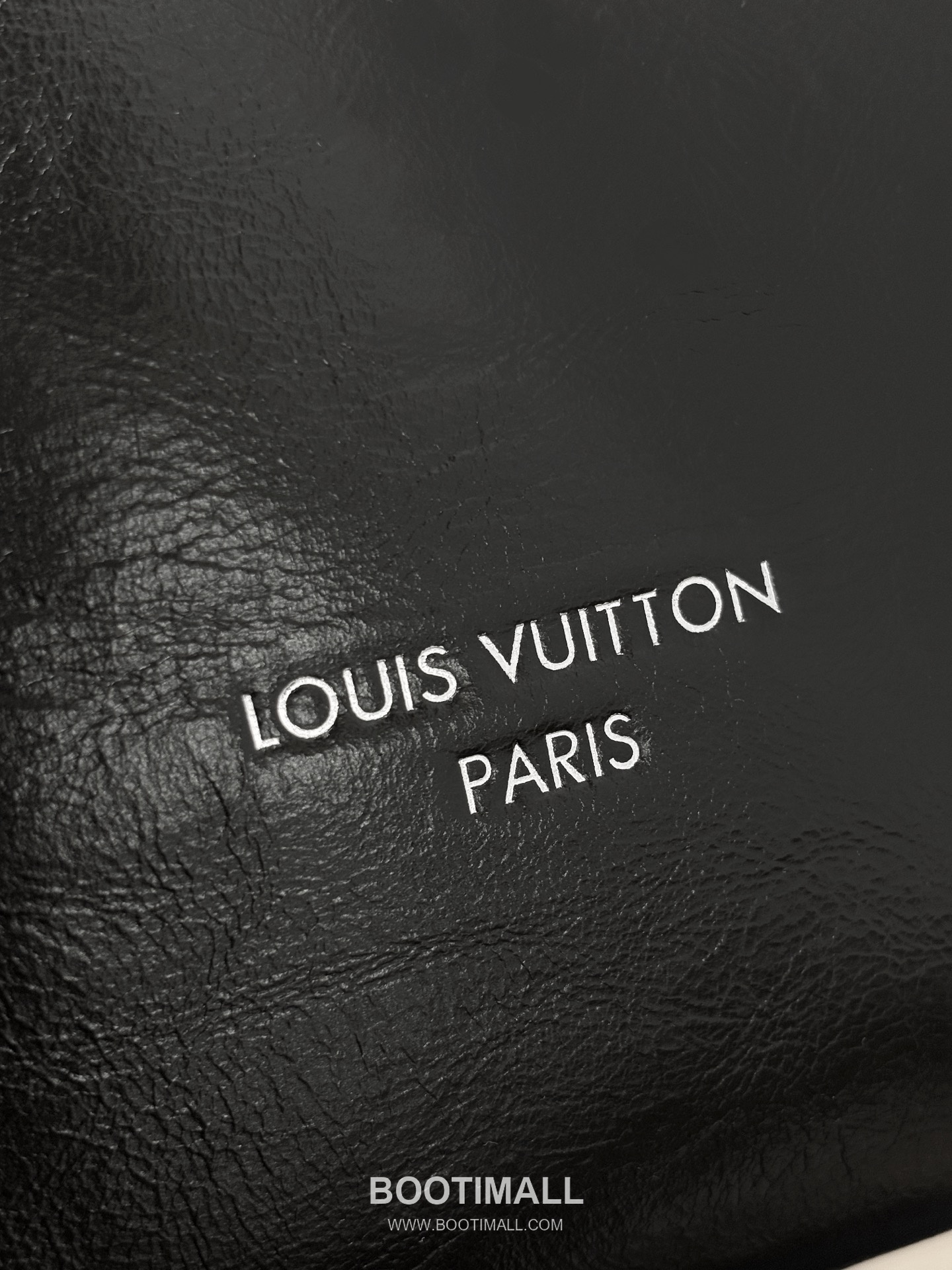 루이비통 수입원단 메탈디테일 소프트 블랙 보스턴 토트백 Louis Vuitton Imported Fabric Metal Detail Soft Black Boston Tote Bag M29419 30cm 22