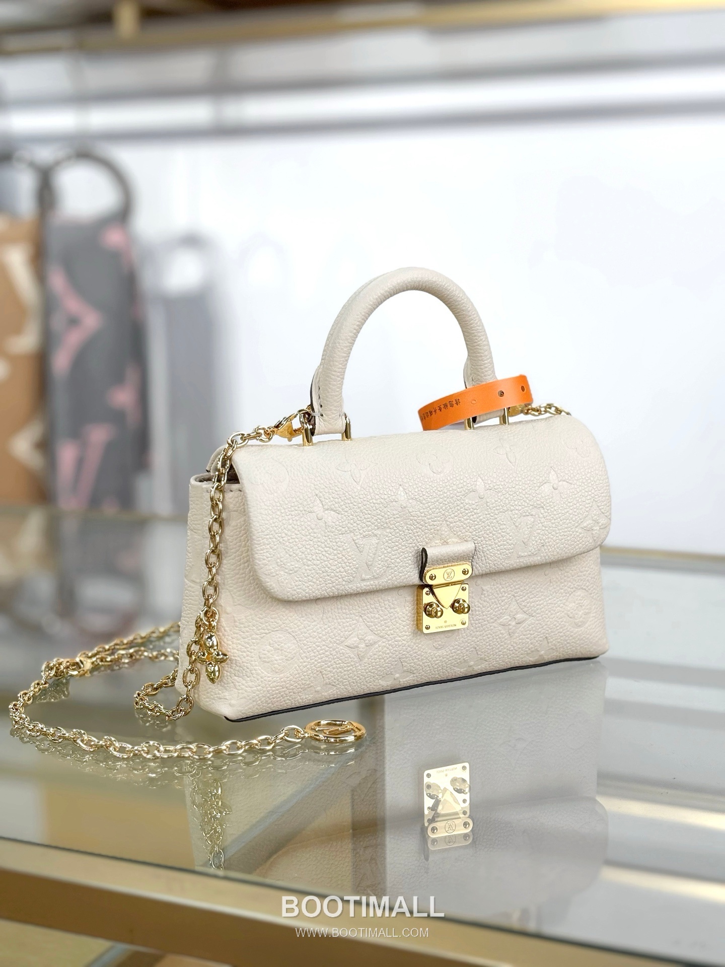 루이비통 나노 마들렌 수입원단 메탈디테일 화이트 토트백 Louis Vuitton Nano Madeleine Imported Fabric Metal Detail White Tote Bag M12145 21cm 10