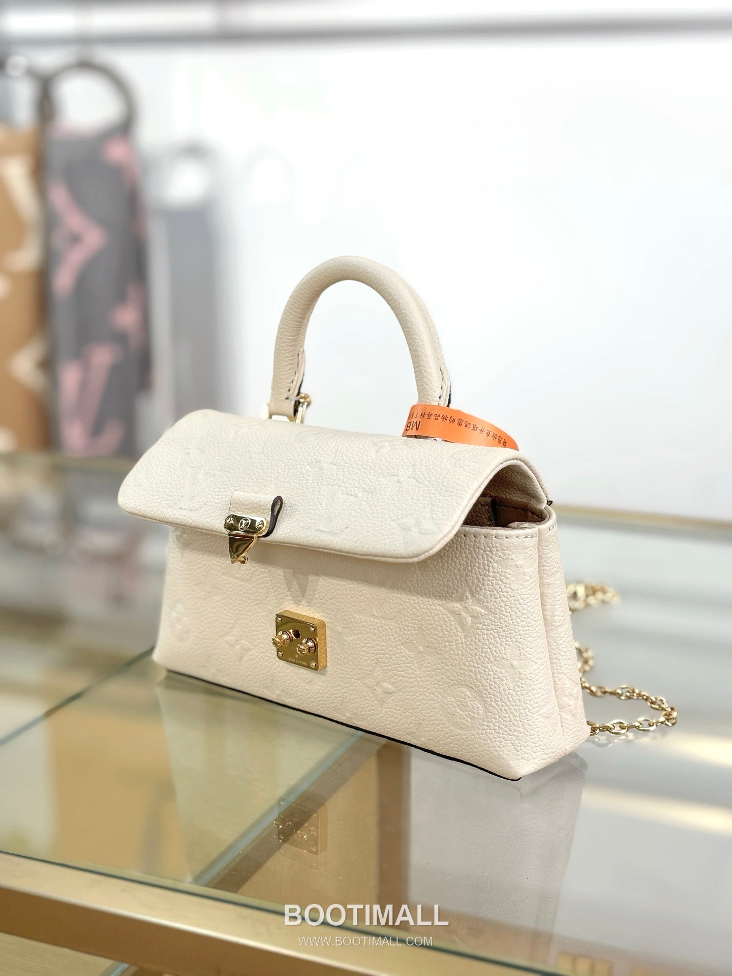 루이비통 나노 마들렌 수입원단 메탈디테일 화이트 토트백 Louis Vuitton Nano Madeleine Imported Fabric Metal Detail White Tote Bag M12145 21cm 11