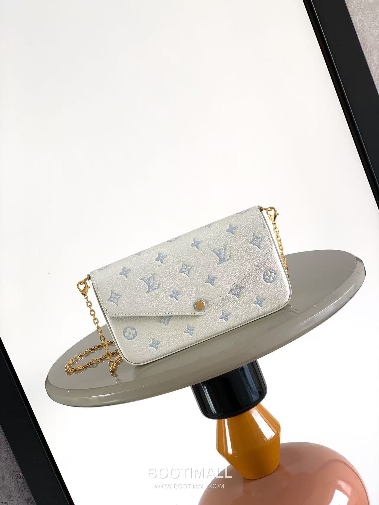 루이비통 모노그램 앙프렝뜨 레더 탈착포켓 체인 블랙 클러치 Louis Vuitton Monogram Empreinte Leather Detachable Pocket Chain Black Clutch M64064 21cm 1