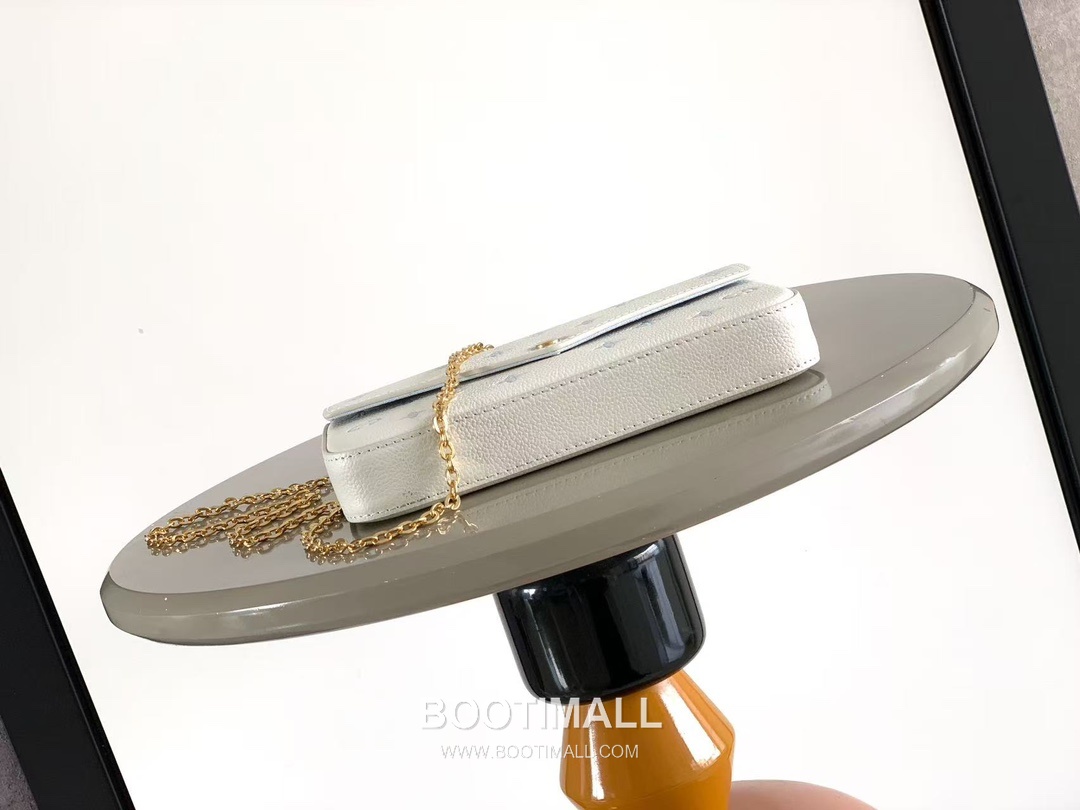 루이비통 모노그램 앙프렝뜨 레더 탈착포켓 체인 블랙 클러치 Louis Vuitton Monogram Empreinte Leather Detachable Pocket Chain Black Clutch M64064 21cm 4