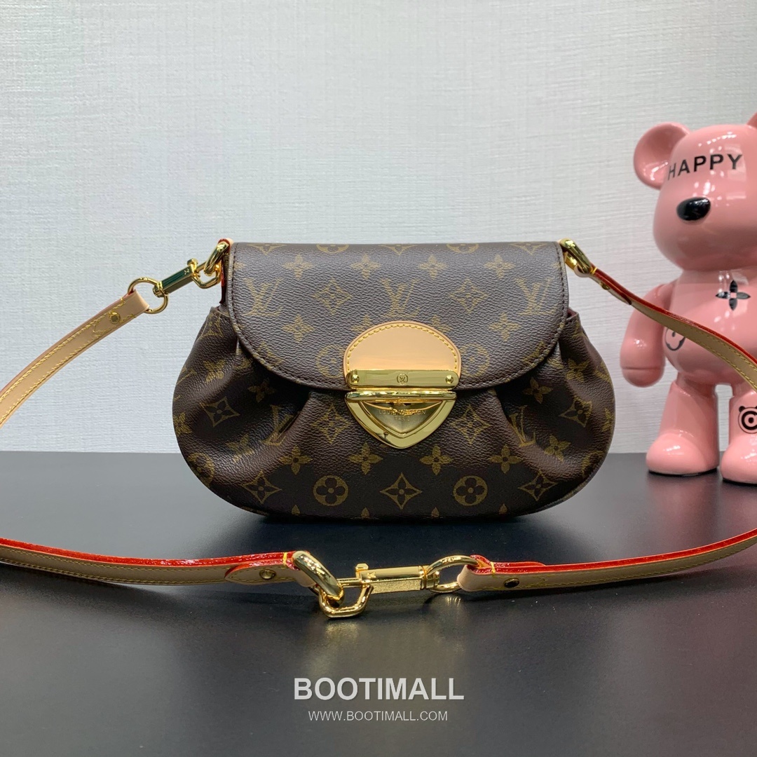 루이비통 모노그램 코팅캔버스 버클디테일 브라운 숄더백 Louis Vuitton Monogram Coated Canvas Buckle Detail Brown Shoulder Bag M13617 27cm 1