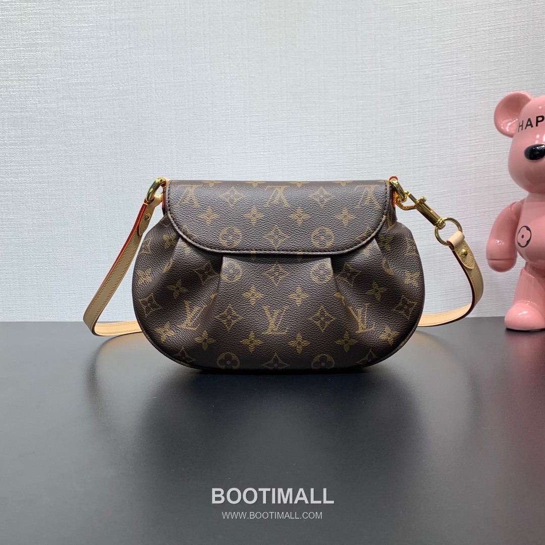 루이비통 모노그램 코팅캔버스 버클디테일 브라운 숄더백 Louis Vuitton Monogram Coated Canvas Buckle Detail Brown Shoulder Bag M13617 27cm 3