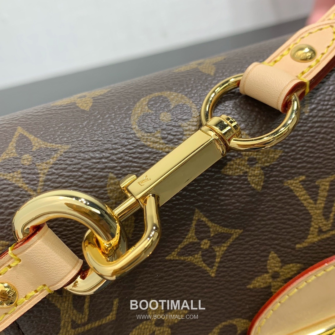 루이비통 모노그램 코팅캔버스 버클디테일 브라운 숄더백 Louis Vuitton Monogram Coated Canvas Buckle Detail Brown Shoulder Bag M13617 27cm 9