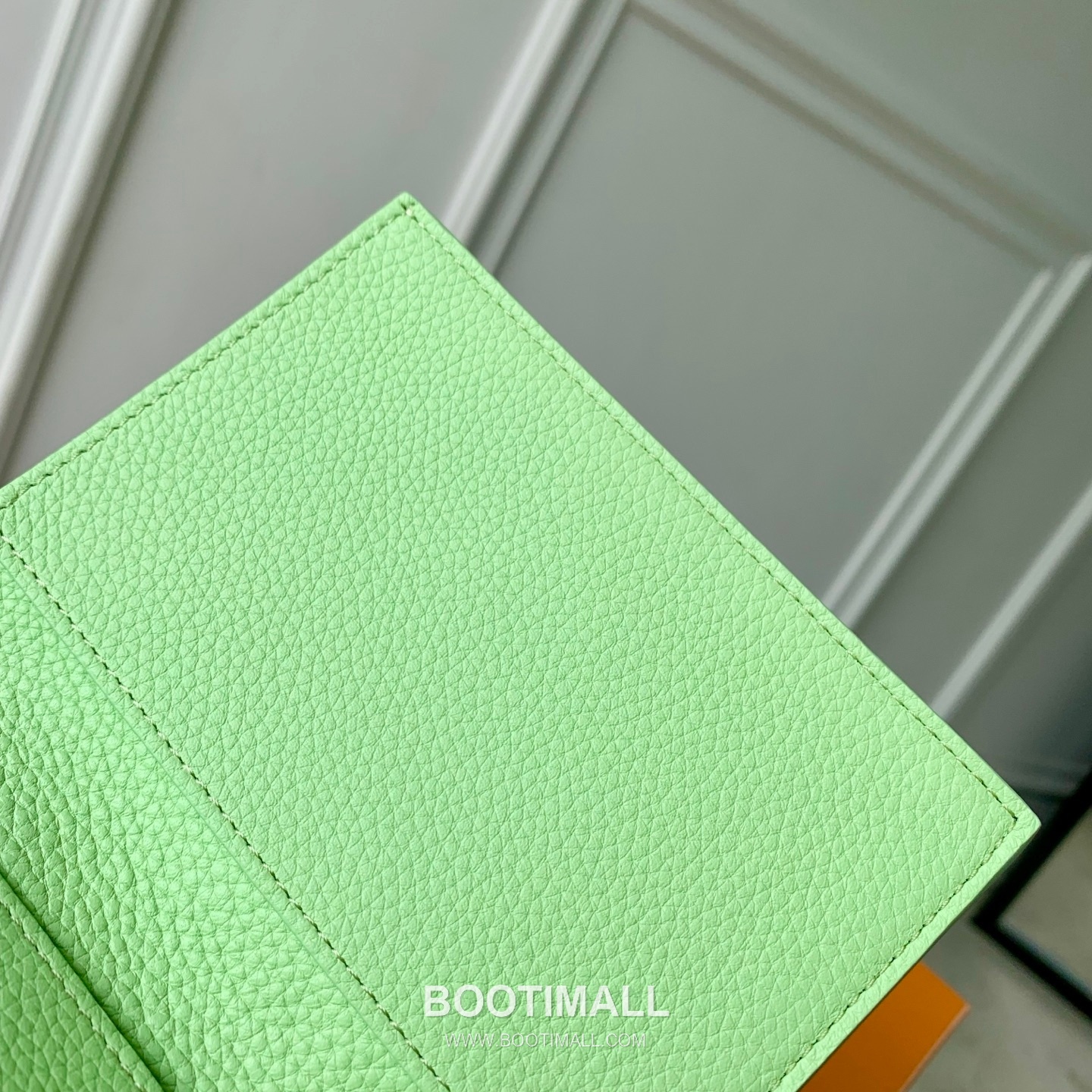 루이비통 모노그램 앙프렝뜨 레더 카드슬롯 그린 여권케이스 Louis Vuitton Monogram Empreinte Leather Card Slot Green Passport Case M27678 14cm 7