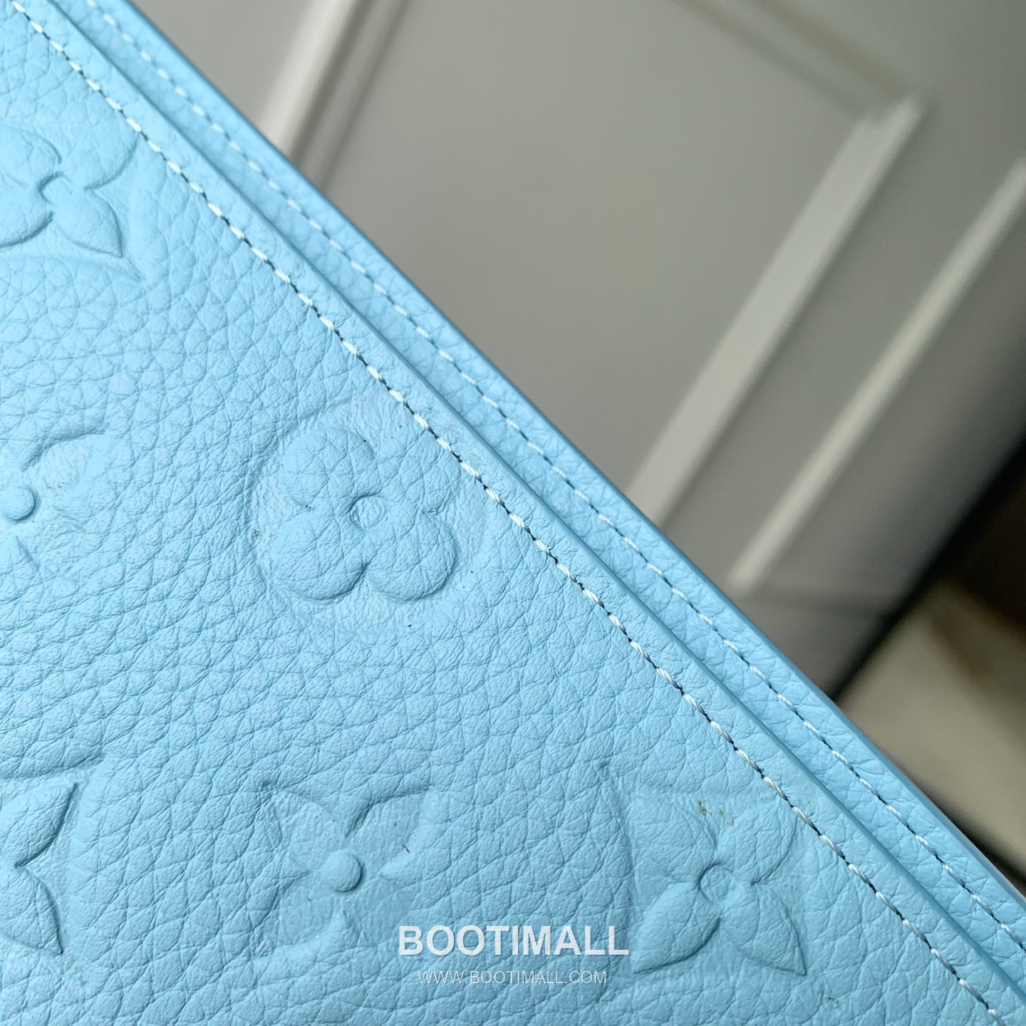 루이비통 모노그램 앙프렝뜨 레더 카드슬롯 그린 여권케이스 Louis Vuitton Monogram Empreinte Leather Card Slot Green Passport Case M27678 14cm 6