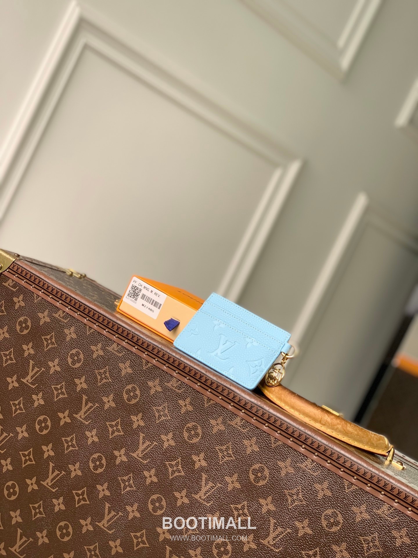 루이비통 모노그램 앙프렝뜨 레더 LV참 카드슬롯 그린 카드지갑 Louis Vuitton Monogram Empreinte Leather LV Charm Card Slot Green Card Holder M27485 10.2cm 1