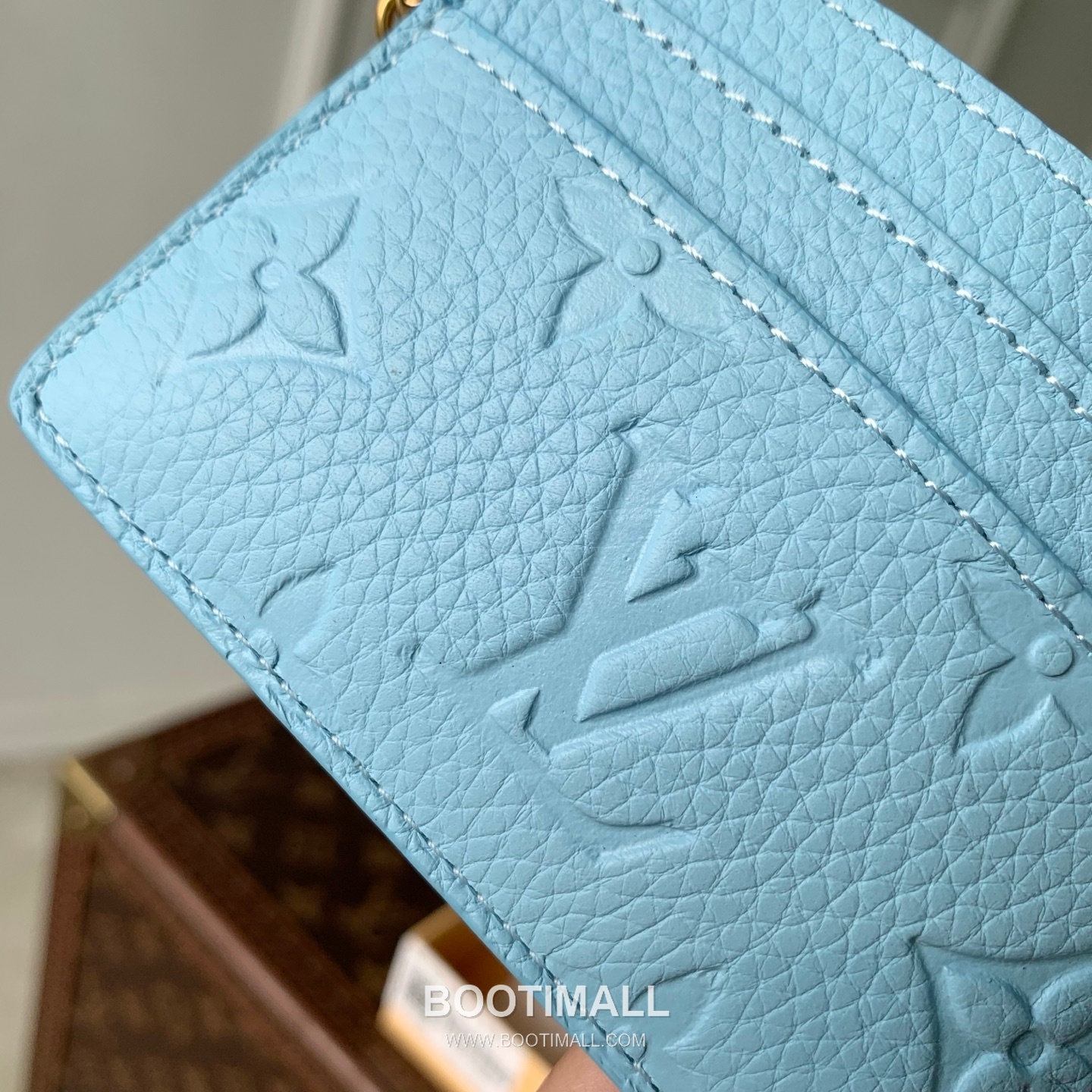 루이비통 모노그램 앙프렝뜨 레더 LV참 카드슬롯 그린 카드지갑 Louis Vuitton Monogram Empreinte Leather LV Charm Card Slot Green Card Holder M27485 10.2cm 5