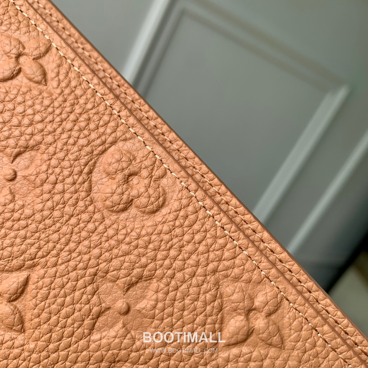 루이비통 모노그램 앙프렝뜨 레더 카드슬롯 그린 여권케이스 Louis Vuitton Monogram Empreinte Leather Card Slot Green Passport Case M27678 14cm 6