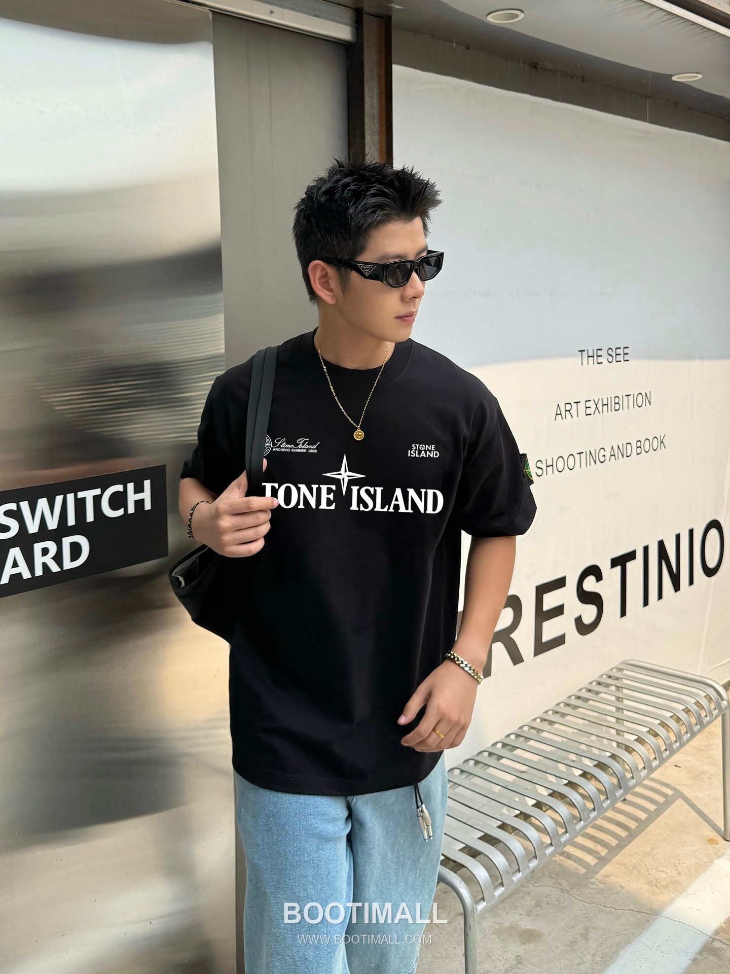 스톤아일랜드 2026SS 헤비코튼 로고패치 오버핏 반팔 블랙 티셔츠 Stone Island 2026 SS Heavy Cotton Logo Patch Oversized Short Sleeve Black T-Shirt 3