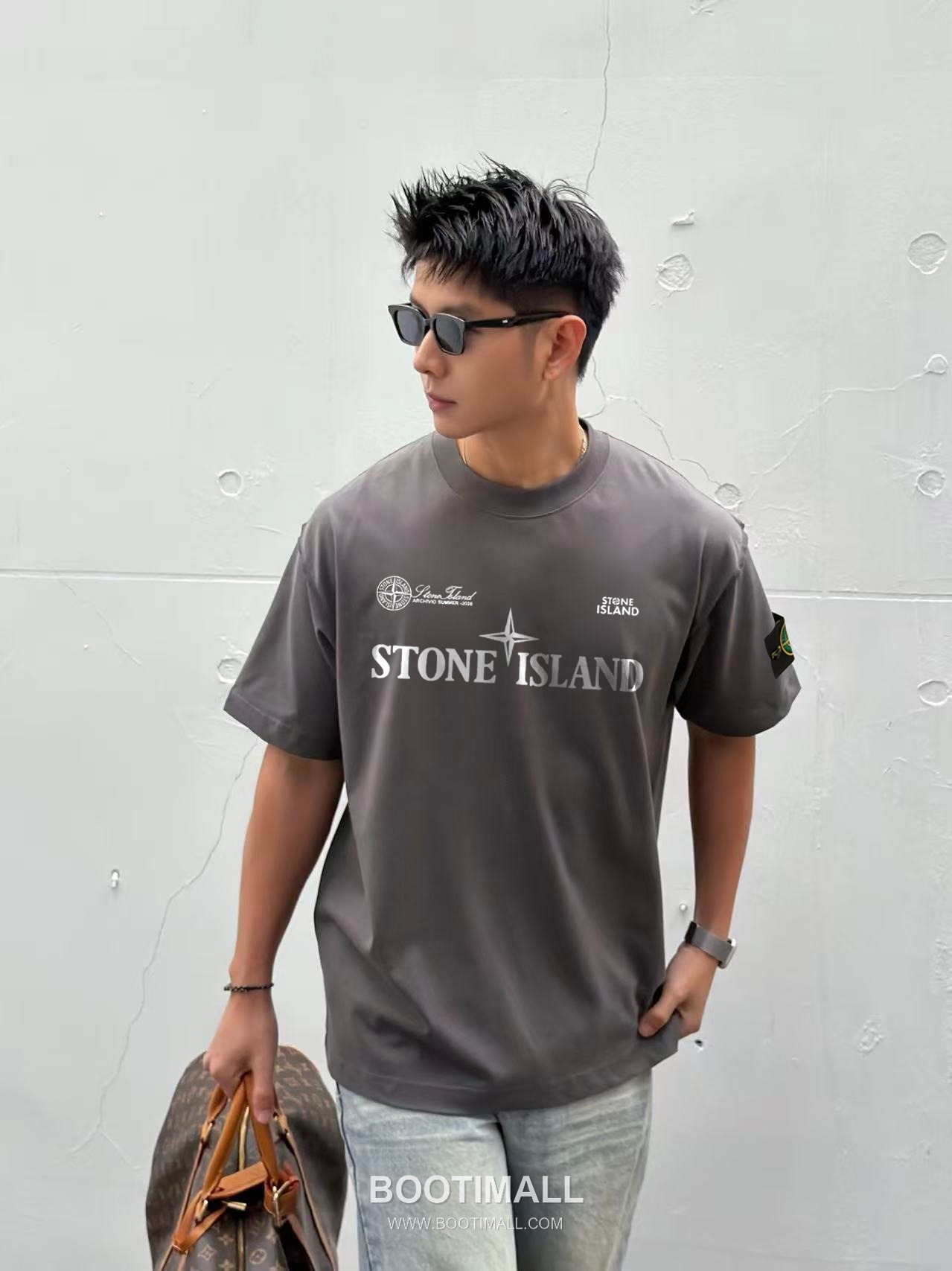 스톤아일랜드 2026SS 헤비코튼 로고패치 오버핏 반팔 카키 티셔츠 Stone Island 2026 SS Heavy Cotton Logo Patch Oversized Short Sleeve Black T-Shirt 2