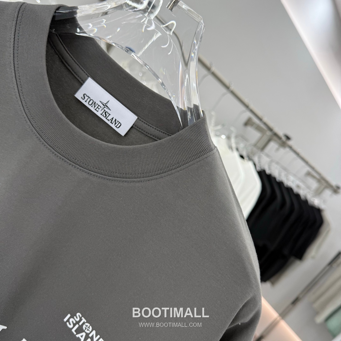 스톤아일랜드 2026SS 헤비코튼 로고패치 오버핏 반팔 카키 티셔츠 Stone Island 2026 SS Heavy Cotton Logo Patch Oversized Short Sleeve Black T-Shirt 10