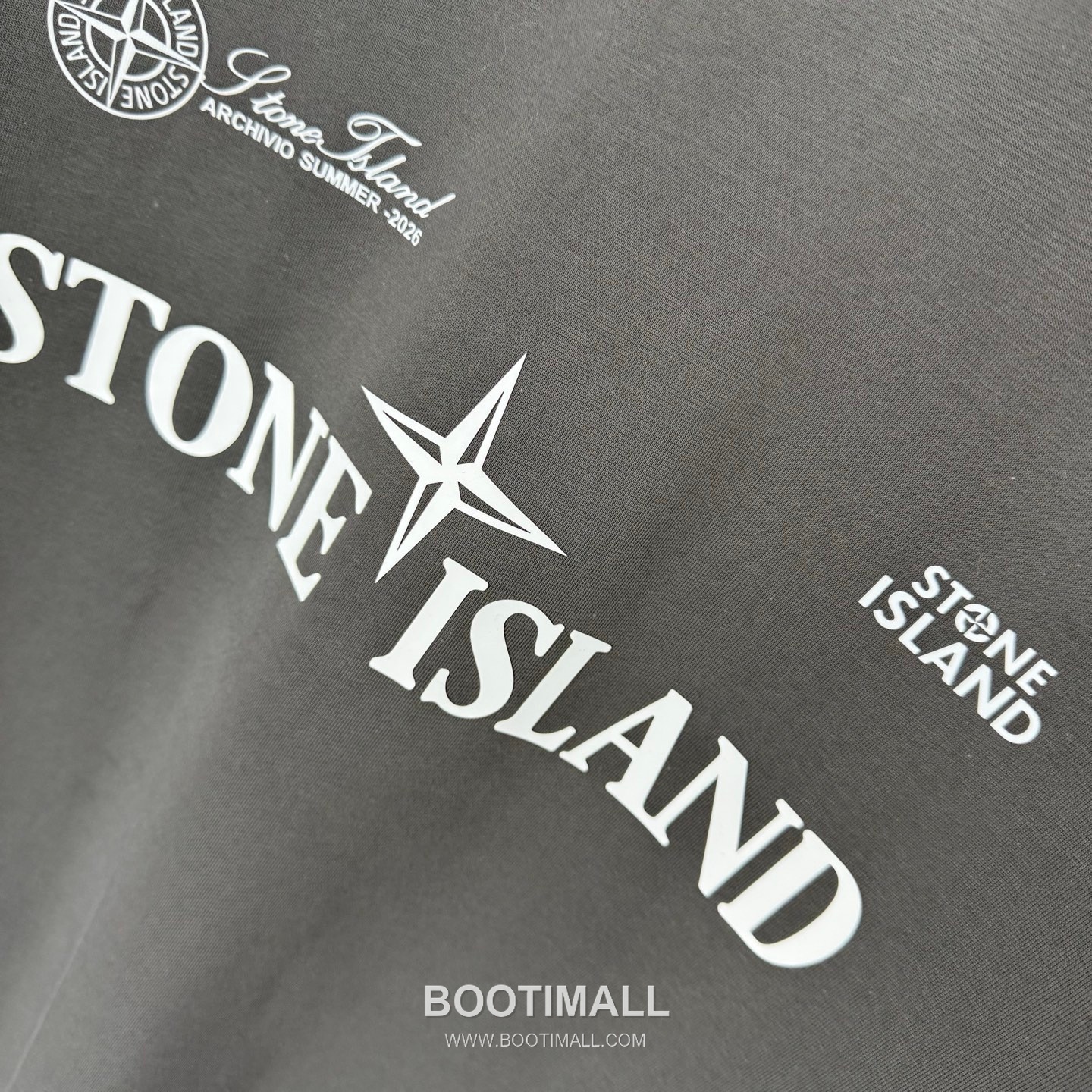 스톤아일랜드 2026SS 헤비코튼 로고패치 오버핏 반팔 카키 티셔츠 Stone Island 2026 SS Heavy Cotton Logo Patch Oversized Short Sleeve Black T-Shirt 12