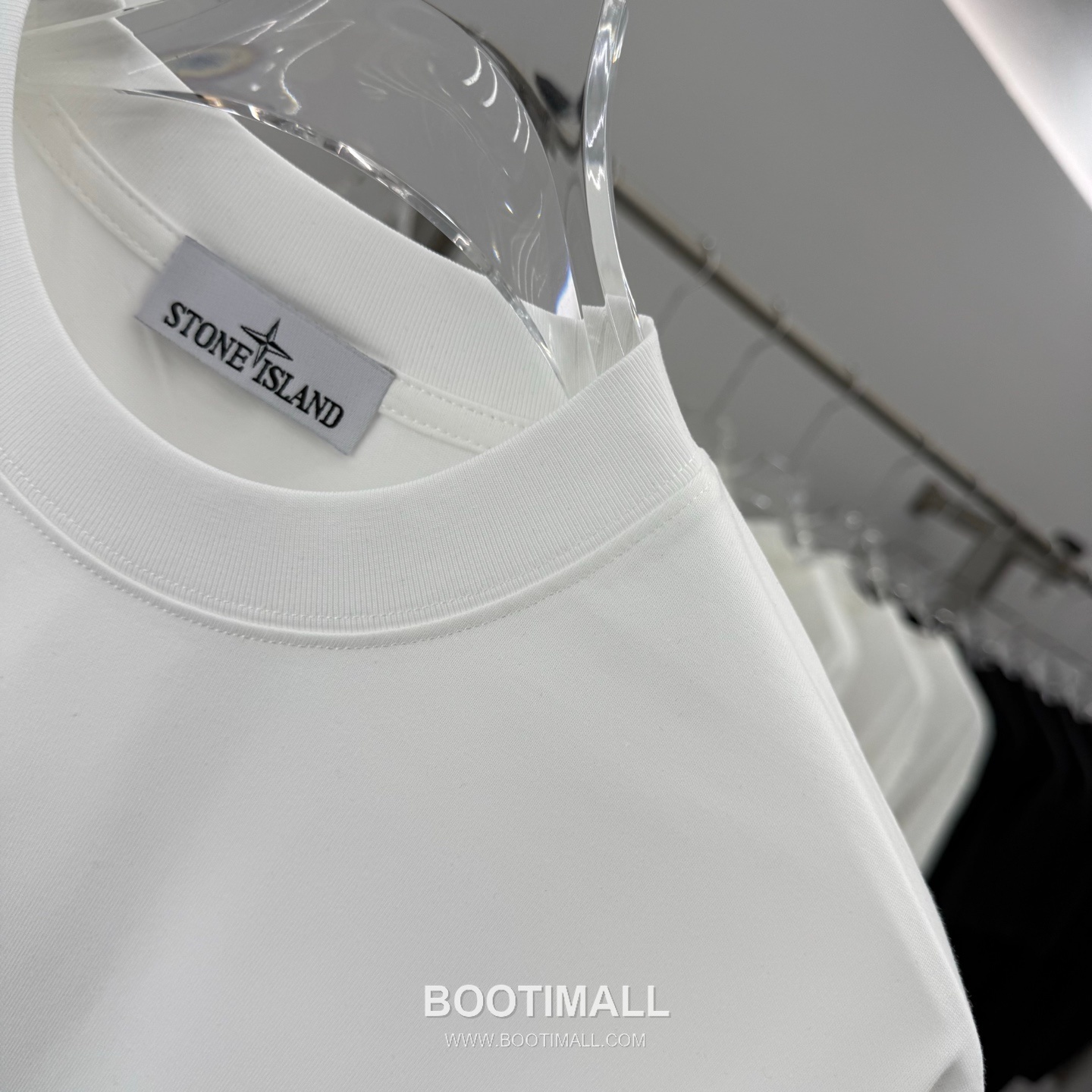 스톤아일랜드 2026SS 헤비코튼 로고패치 오버핏 반팔 화이트 티셔츠 Stone Island 2026 SS Heavy Cotton Logo Patch Oversized Short Sleeve Black T-Shirt 10