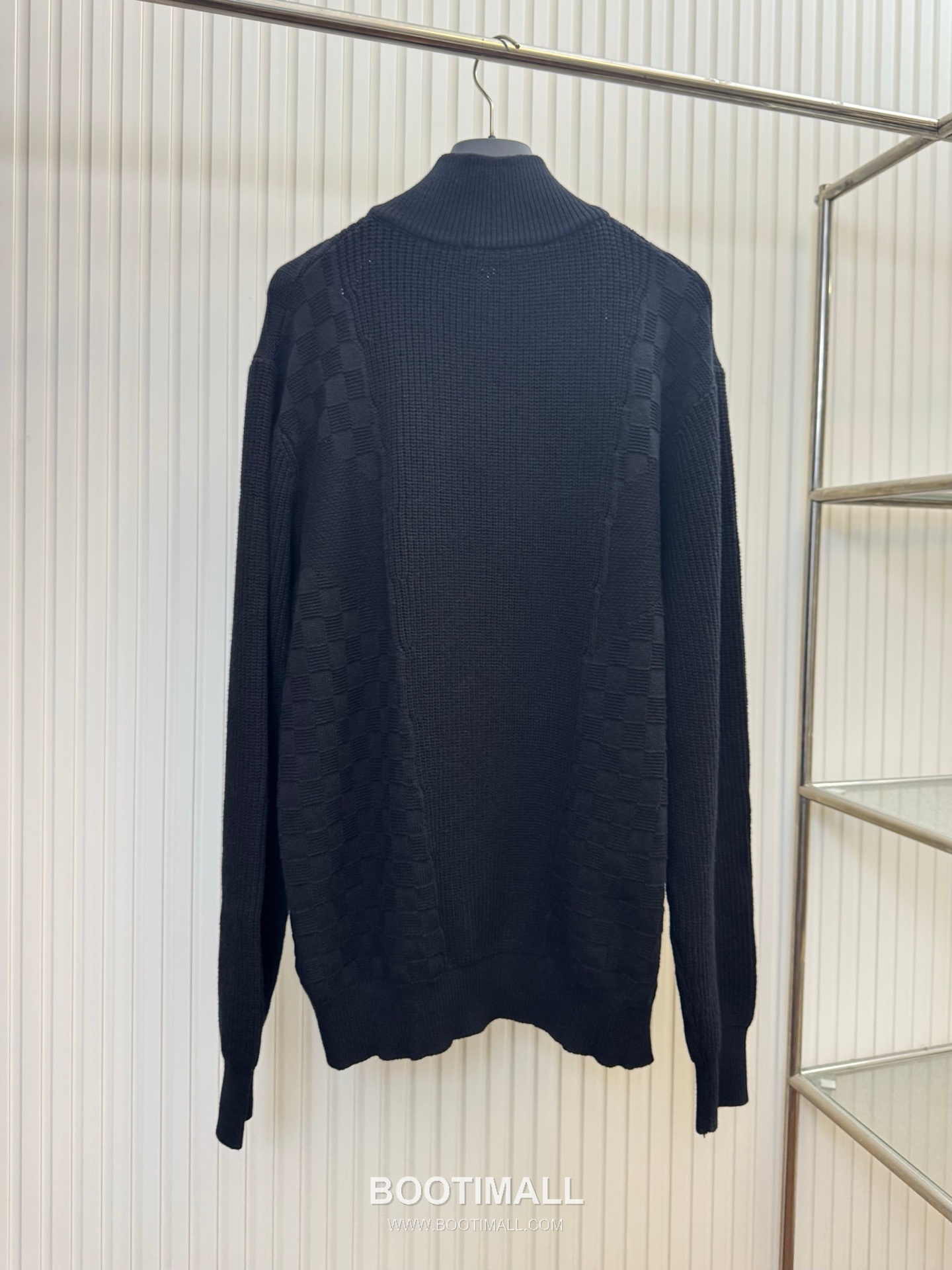 루이비통 2026SS 다미에 케이블 니트 반집업 레귤러핏 롱슬리브 네이비 가디건 Louis Vuitton 2026 SS Damier Cable Knit Half Zip Regular Fit Long Sleeve Navy Cardigan 2