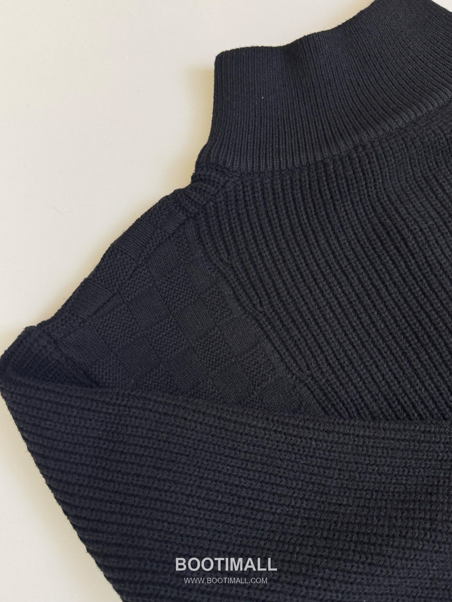 루이비통 2026SS 다미에 케이블 니트 반집업 레귤러핏 롱슬리브 네이비 가디건 Louis Vuitton 2026 SS Damier Cable Knit Half Zip Regular Fit Long Sleeve Navy Cardigan 7