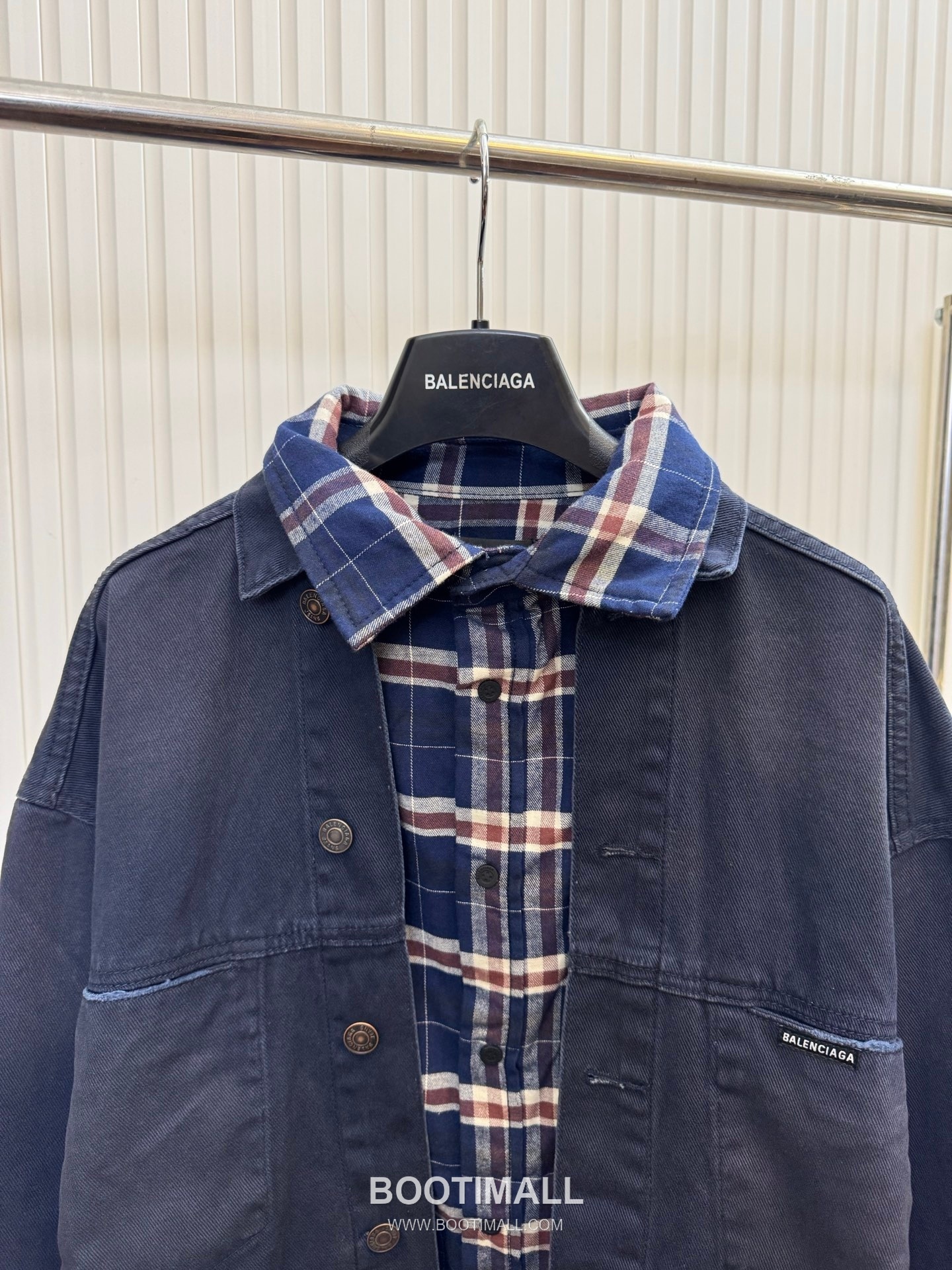 발렌시아가 2026SS 체크 셔츠 레이어드 데님 루즈핏 롱슬리브 블루 재킷 Balenciaga 2026 SS Check Shirt Layered Denim Loose Fit Long Sleeve Blue Jacket 3