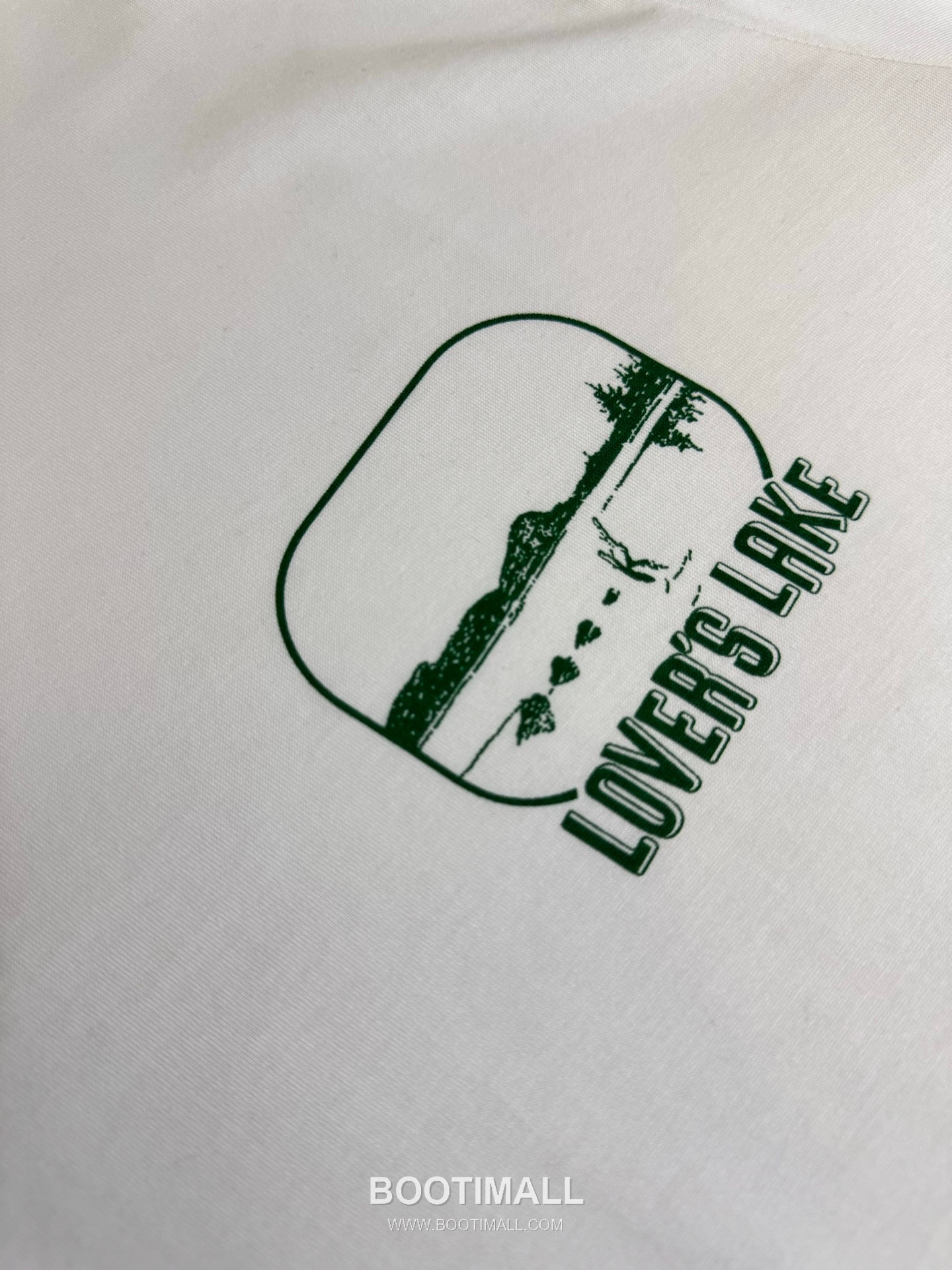 프라다 2026SS 레이크 프린트 오버핏 반팔 화이트 티셔츠 Prada 2026 SS Lake Print Oversized Short Sleeve White T-Shirt 6