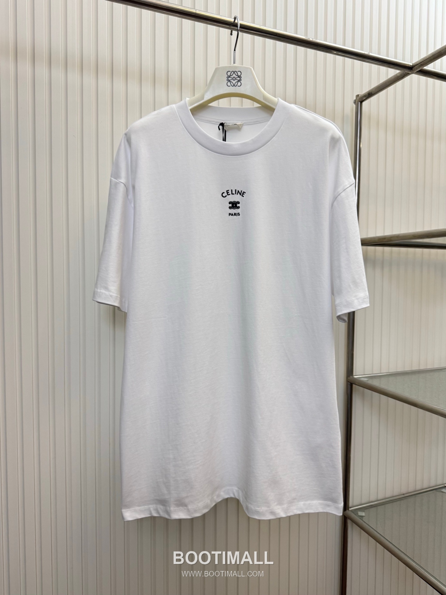 셀린느 2026SS 트리옹프 로고자수 오버핏 반팔 화이트 티셔츠 Celine 2026 SS Triomphe Logo Embroidery Oversized Short Sleeve Black T-Shirt 1