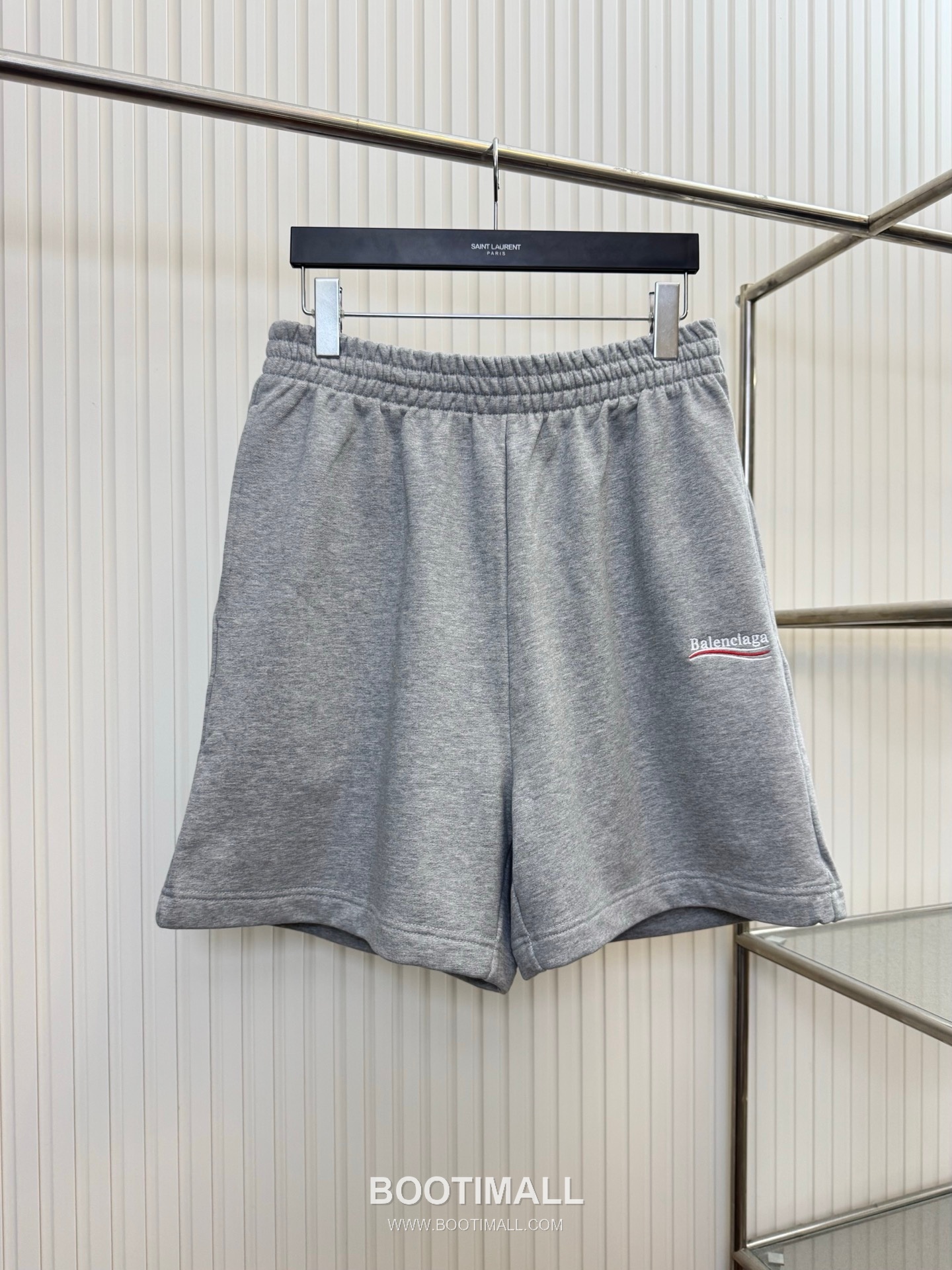 발렌시아가 2026SS 콜라 로고자수 루즈핏 쇼츠 그레이 팬츠 Balenciaga 2026 SS Cola Logo Embroidery Loose Fit Shorts Black Pants 1