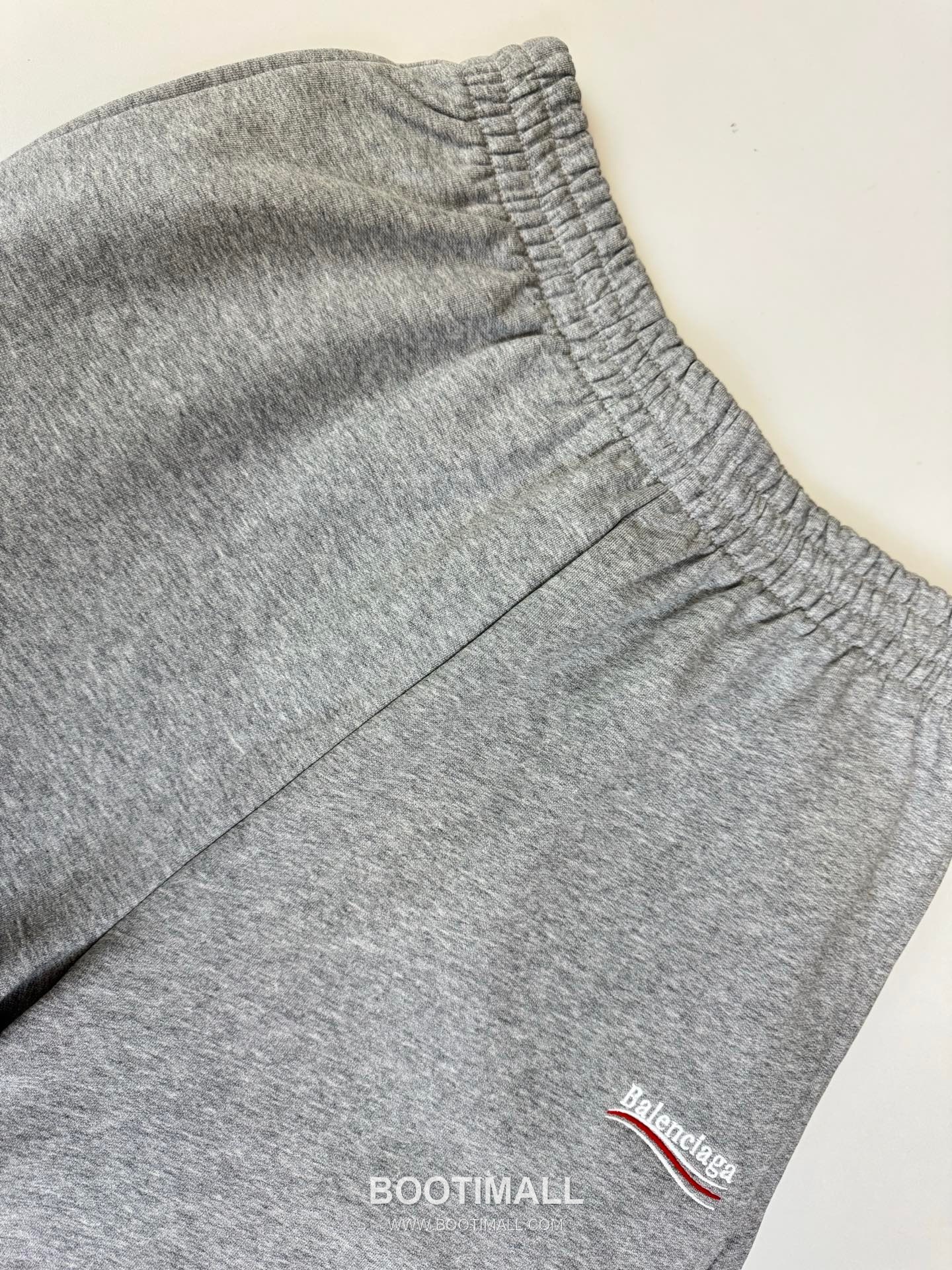 발렌시아가 2026SS 콜라 로고자수 루즈핏 쇼츠 그레이 팬츠 Balenciaga 2026 SS Cola Logo Embroidery Loose Fit Shorts Black Pants 4