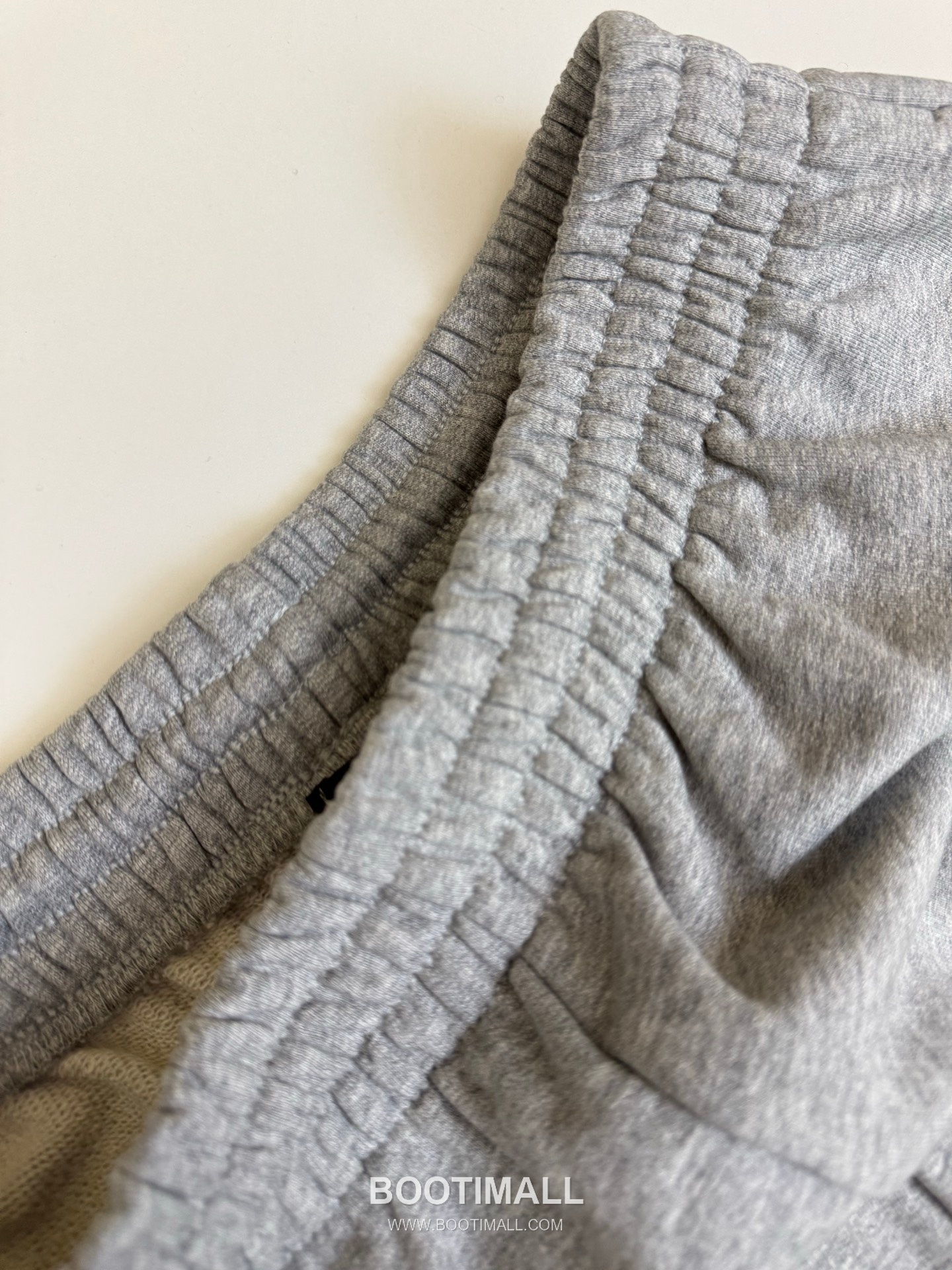 발렌시아가 2026SS 콜라 로고자수 루즈핏 쇼츠 그레이 팬츠 Balenciaga 2026 SS Cola Logo Embroidery Loose Fit Shorts Black Pants 5