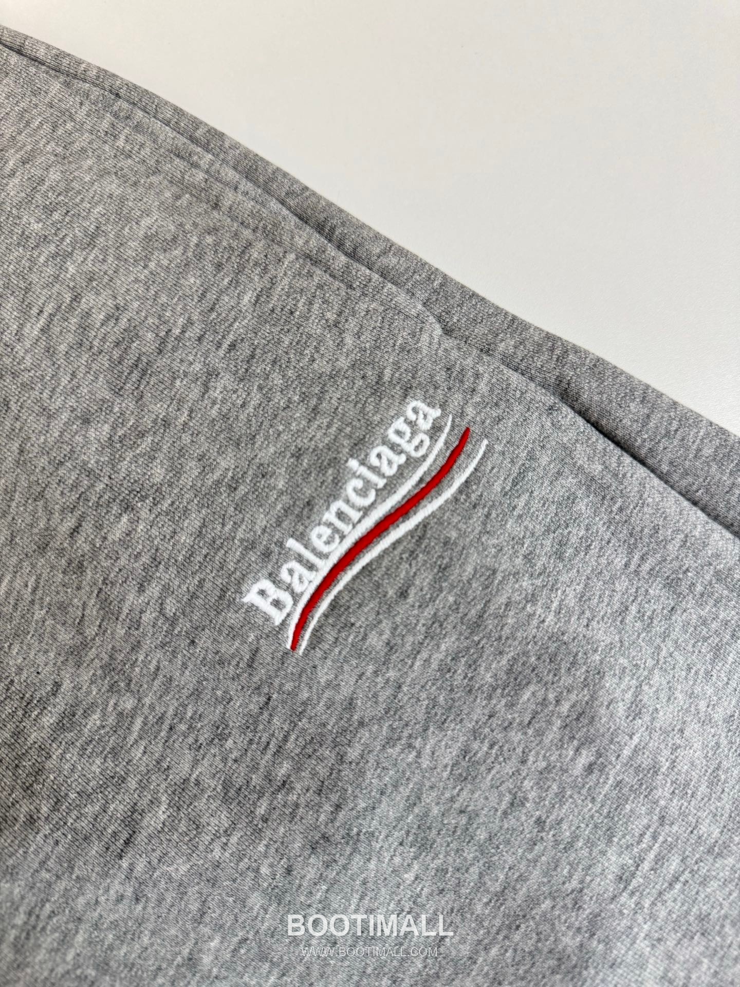 발렌시아가 2026SS 콜라 로고자수 루즈핏 쇼츠 그레이 팬츠 Balenciaga 2026 SS Cola Logo Embroidery Loose Fit Shorts Black Pants 6