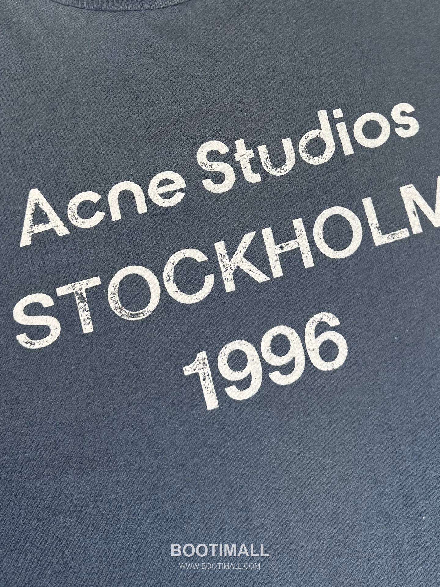 아크네스튜디오 2026SS 1966 머드다잉 워싱 오버핏 롱슬리브 네이비 티셔츠 Acne Studios 2026 SS 1966 Mud Dyed Washed Oversized Long Sleeve Brown T-Shirt 6