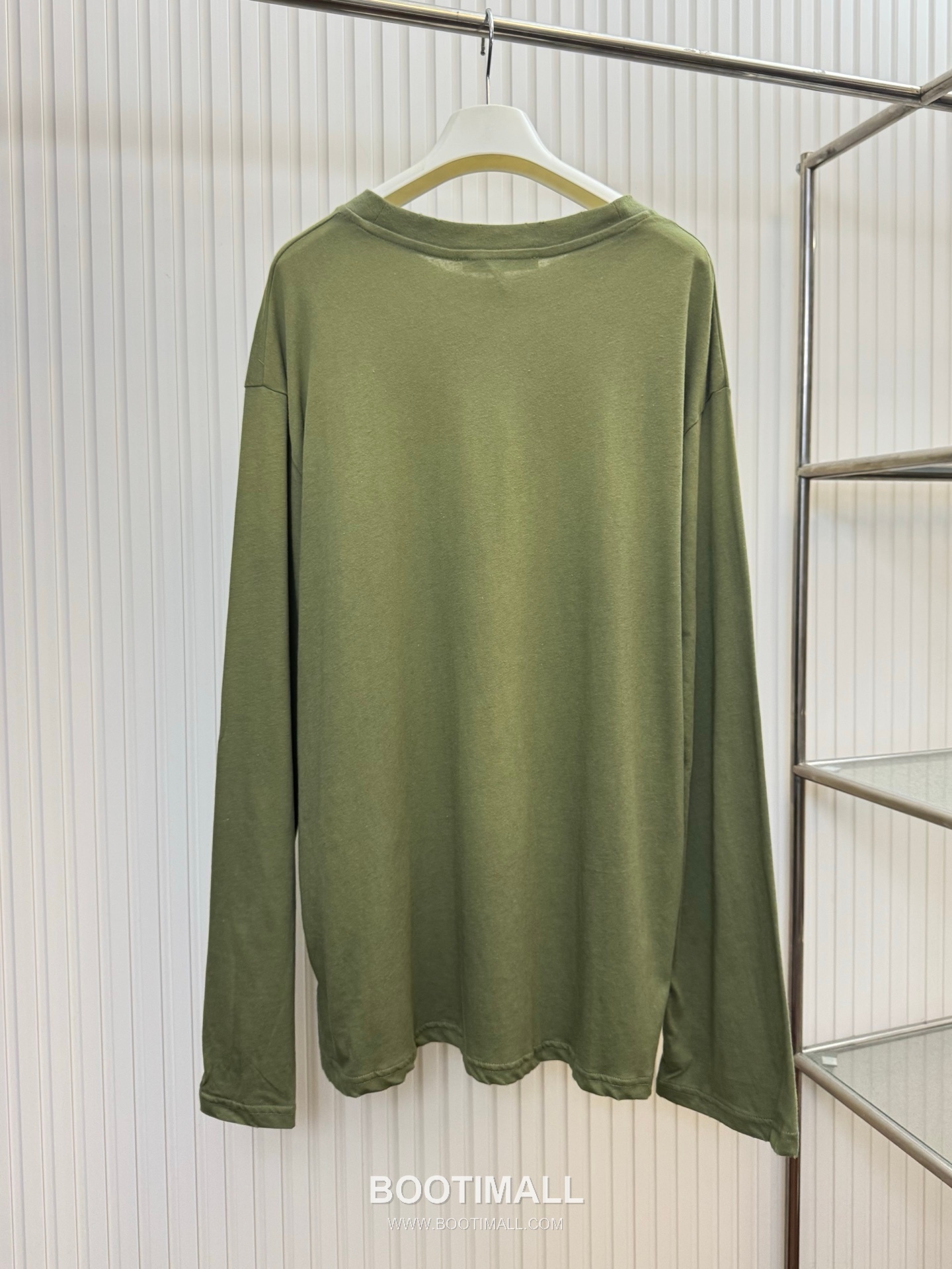 아크네스튜디오 2026SS 1966 머드다잉 워싱 오버핏 롱슬리브 카키 티셔츠 Acne Studios 2026 SS 1966 Mud Dyed Washed Oversized Long Sleeve Brown T-Shirt 2