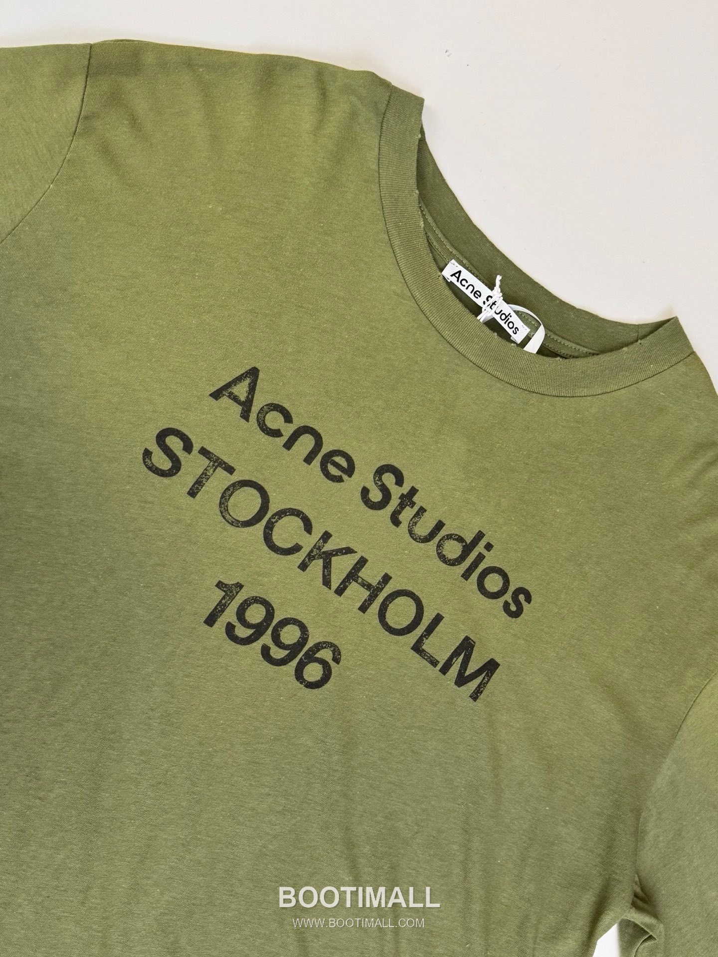 아크네스튜디오 2026SS 1966 머드다잉 워싱 오버핏 롱슬리브 카키 티셔츠 Acne Studios 2026 SS 1966 Mud Dyed Washed Oversized Long Sleeve Brown T-Shirt 4