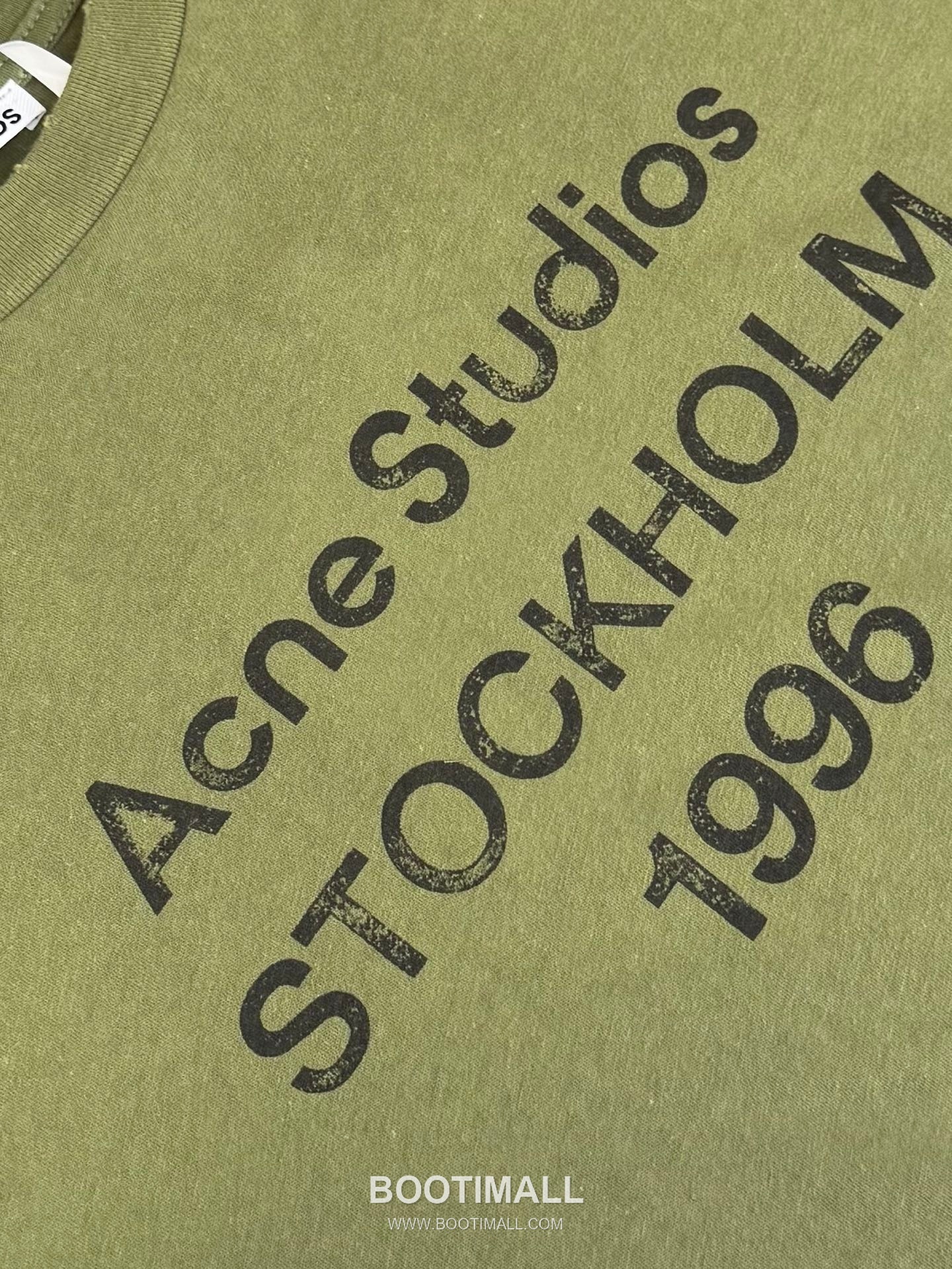 아크네스튜디오 2026SS 1966 머드다잉 워싱 오버핏 롱슬리브 카키 티셔츠 Acne Studios 2026 SS 1966 Mud Dyed Washed Oversized Long Sleeve Brown T-Shirt 6