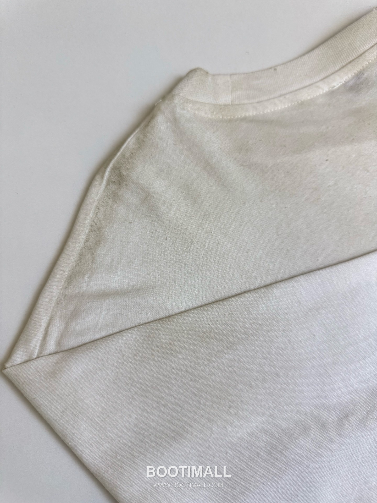 아크네스튜디오 2026SS 1966 머드다잉 워싱 오버핏 롱슬리브 화이트 티셔츠 Acne Studios 2026 SS 1966 Mud Dyed Washed Oversized Long Sleeve Brown T-Shirt 7