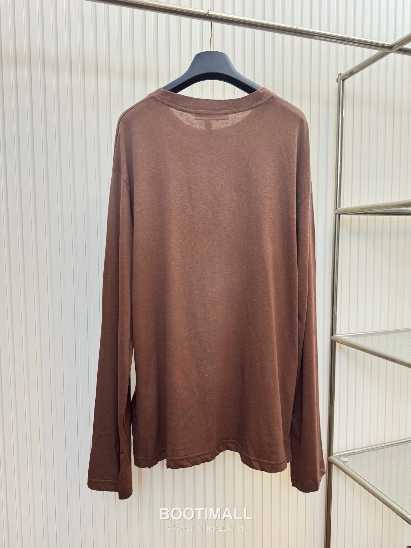 아크네스튜디오 2026SS 1966 머드다잉 워싱 오버핏 롱슬리브 브라운 티셔츠 Acne Studios 2026 SS 1966 Mud Dyed Washed Oversized Long Sleeve Brown T-Shirt 2