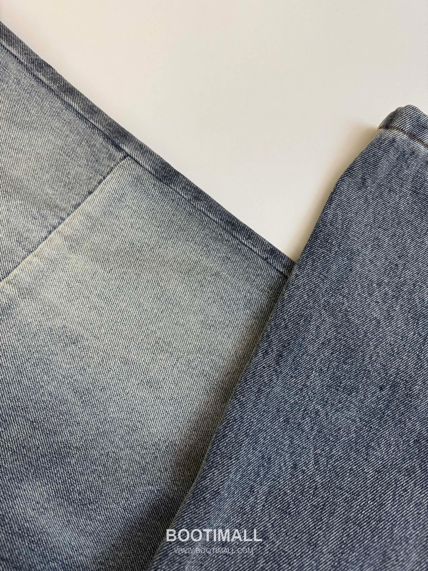 디올 2026SS 자수 컬러블록 워싱 레귤러핏 롱 데님 팬츠 블루 Dior 2026 SS Embroidered Colorblock Washed Regular Fit Long Denim Pants Blue 7