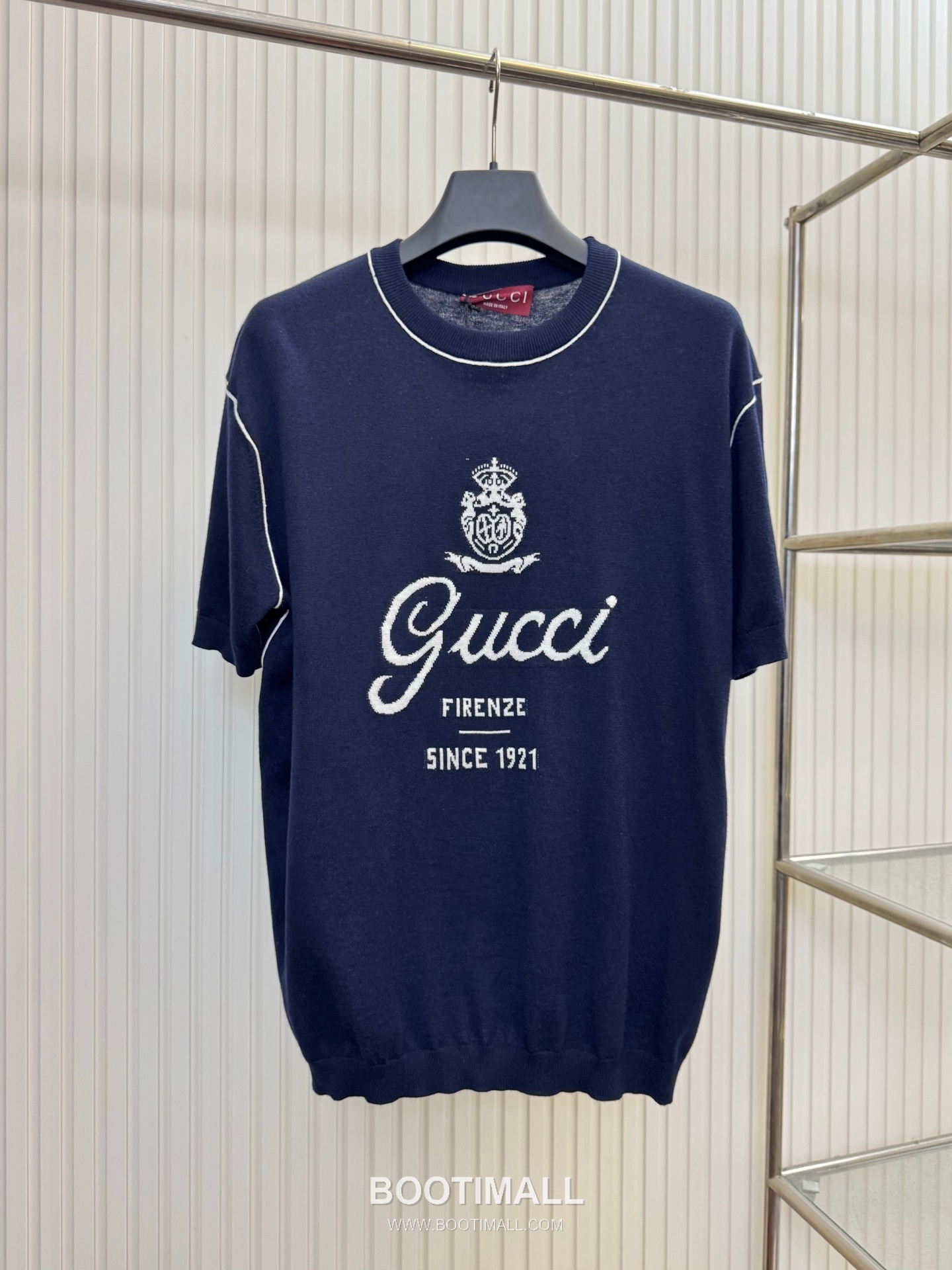 구찌 2026SS 레터 스트라이프 인타르시아 니트 레귤러핏 반팔 네이비 티셔츠 Gucci 2026 SS Letter Stripe Intarsia Knit Regular Fit Short Sleeve Blue T-Shirt 1