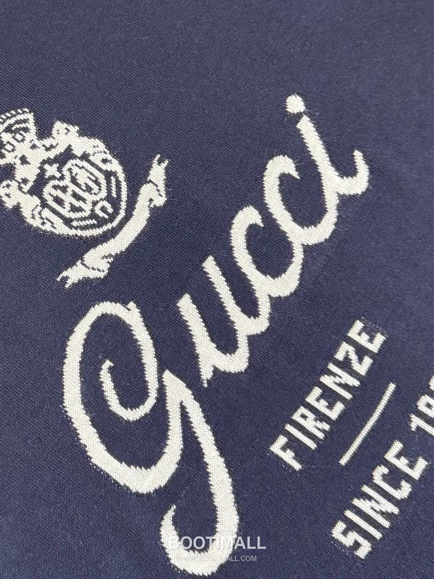 구찌 2026SS 레터 스트라이프 인타르시아 니트 레귤러핏 반팔 네이비 티셔츠 Gucci 2026 SS Letter Stripe Intarsia Knit Regular Fit Short Sleeve Blue T-Shirt 6